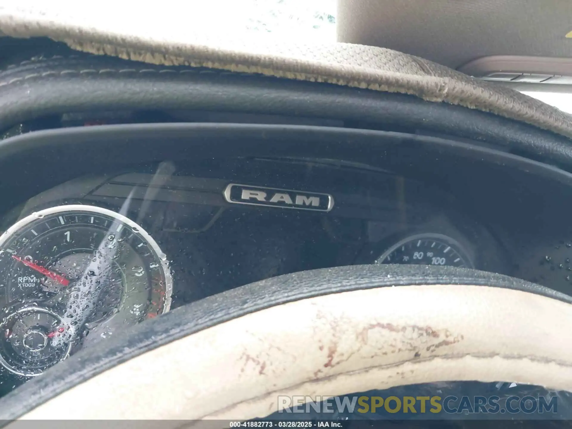 5 fotografías del automóvil dañado 3C63R3EL0NG135612 RAM 3500 2022