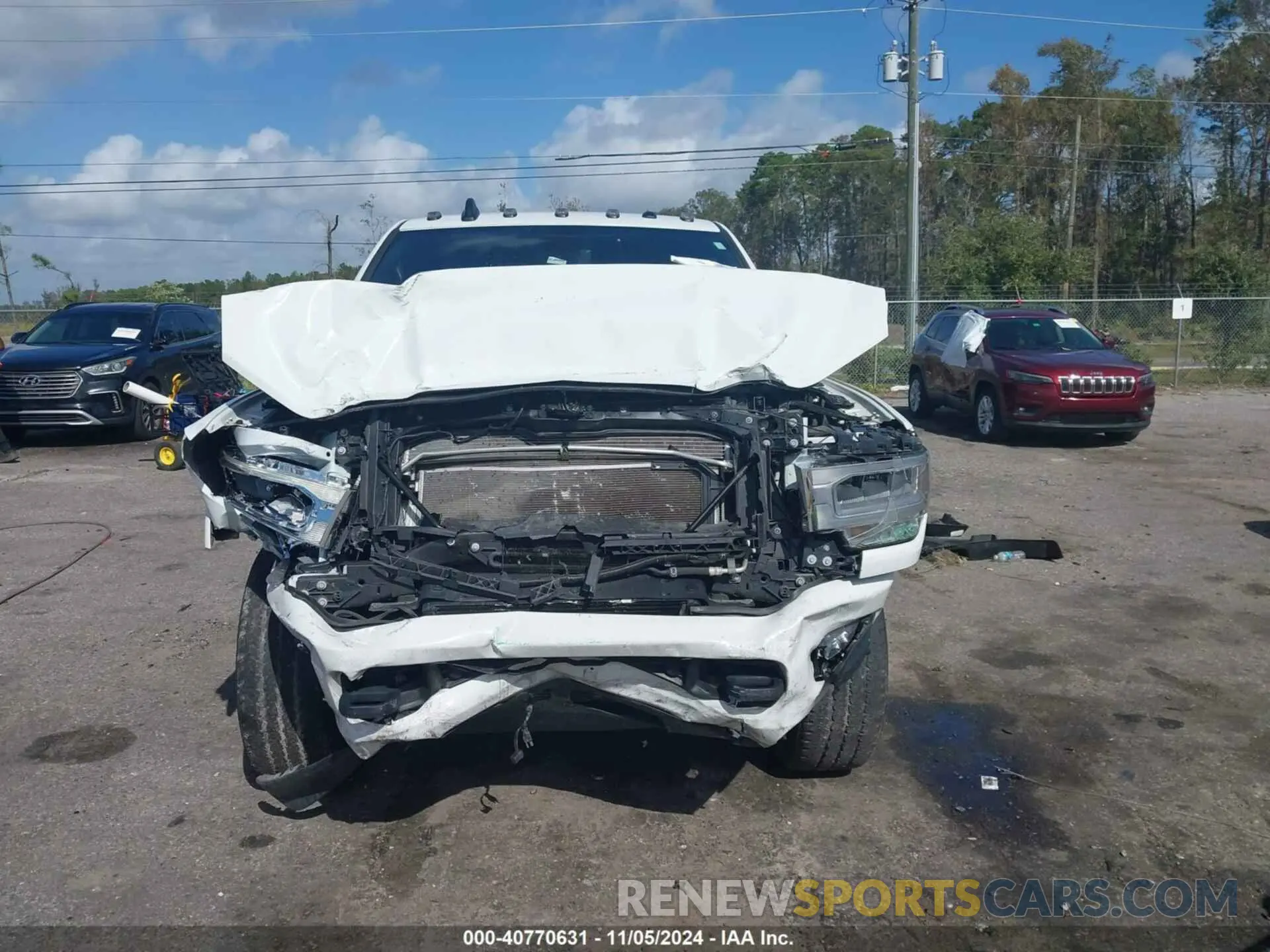 12 fotografías del automóvil dañado 3C63R3EL3NG353074 RAM 3500 2022