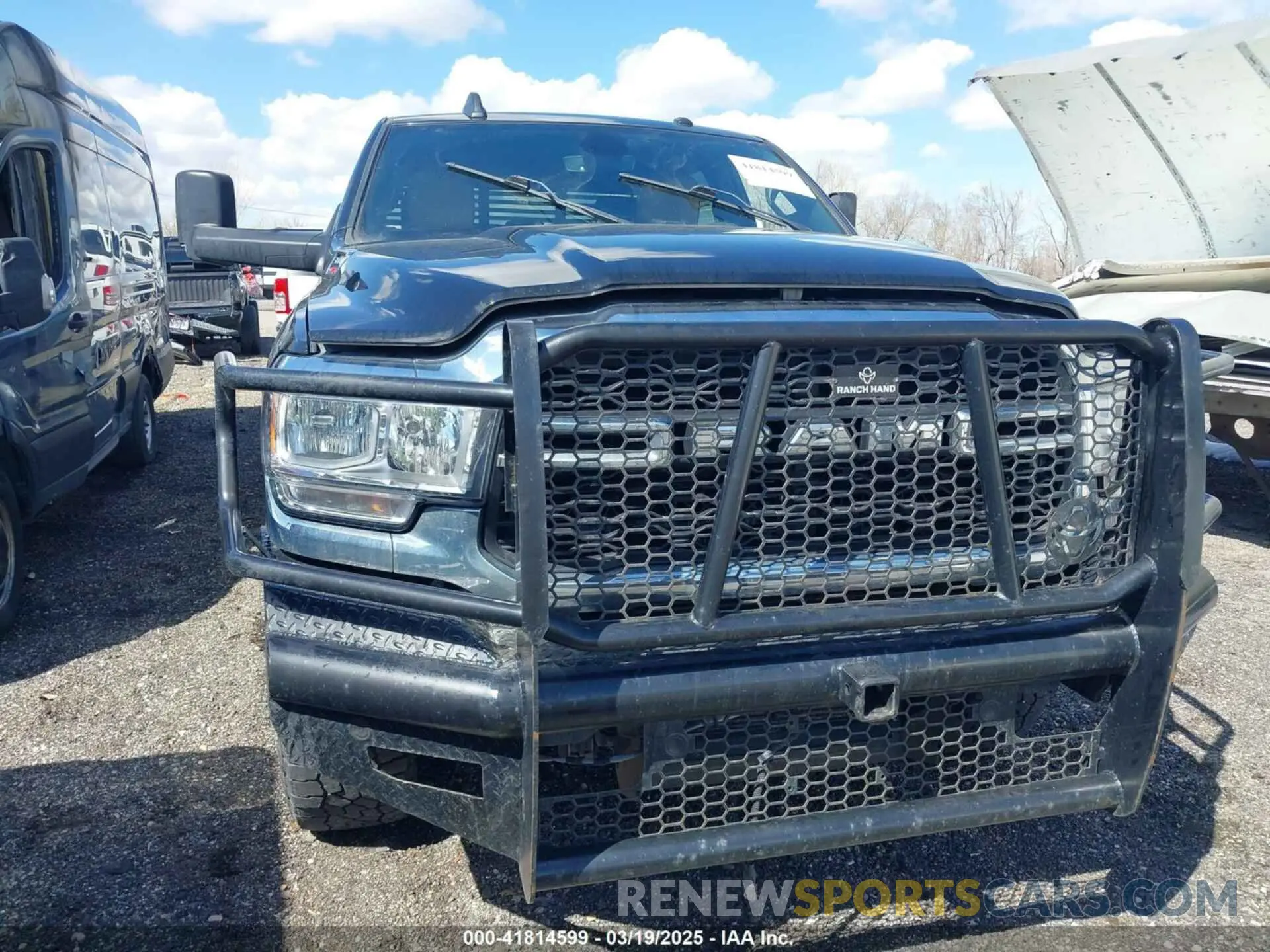 11 fotografías del automóvil dañado 3C63R3GLXNG175225 RAM 3500 2022