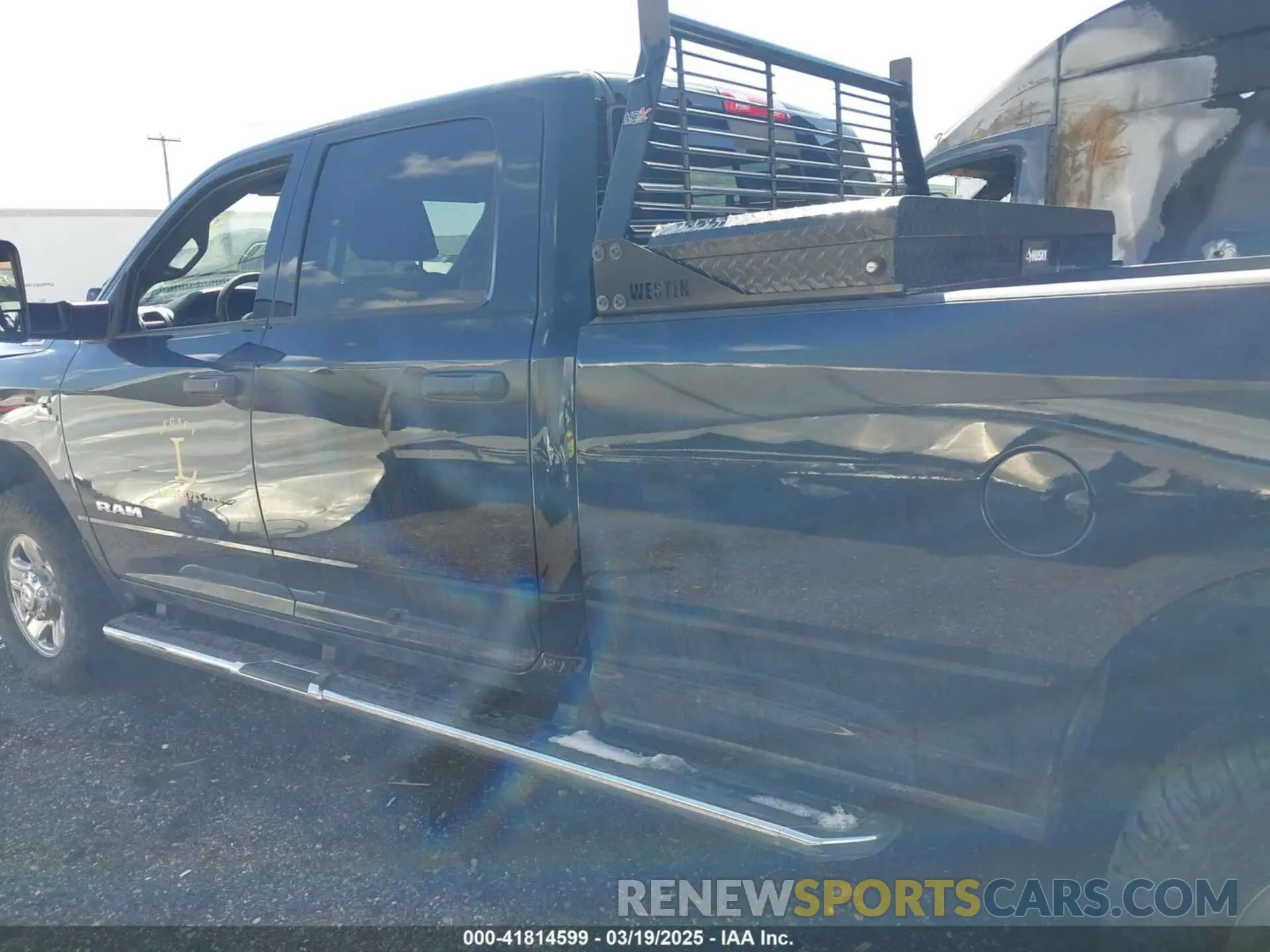 14 fotografías del automóvil dañado 3C63R3GLXNG175225 RAM 3500 2022