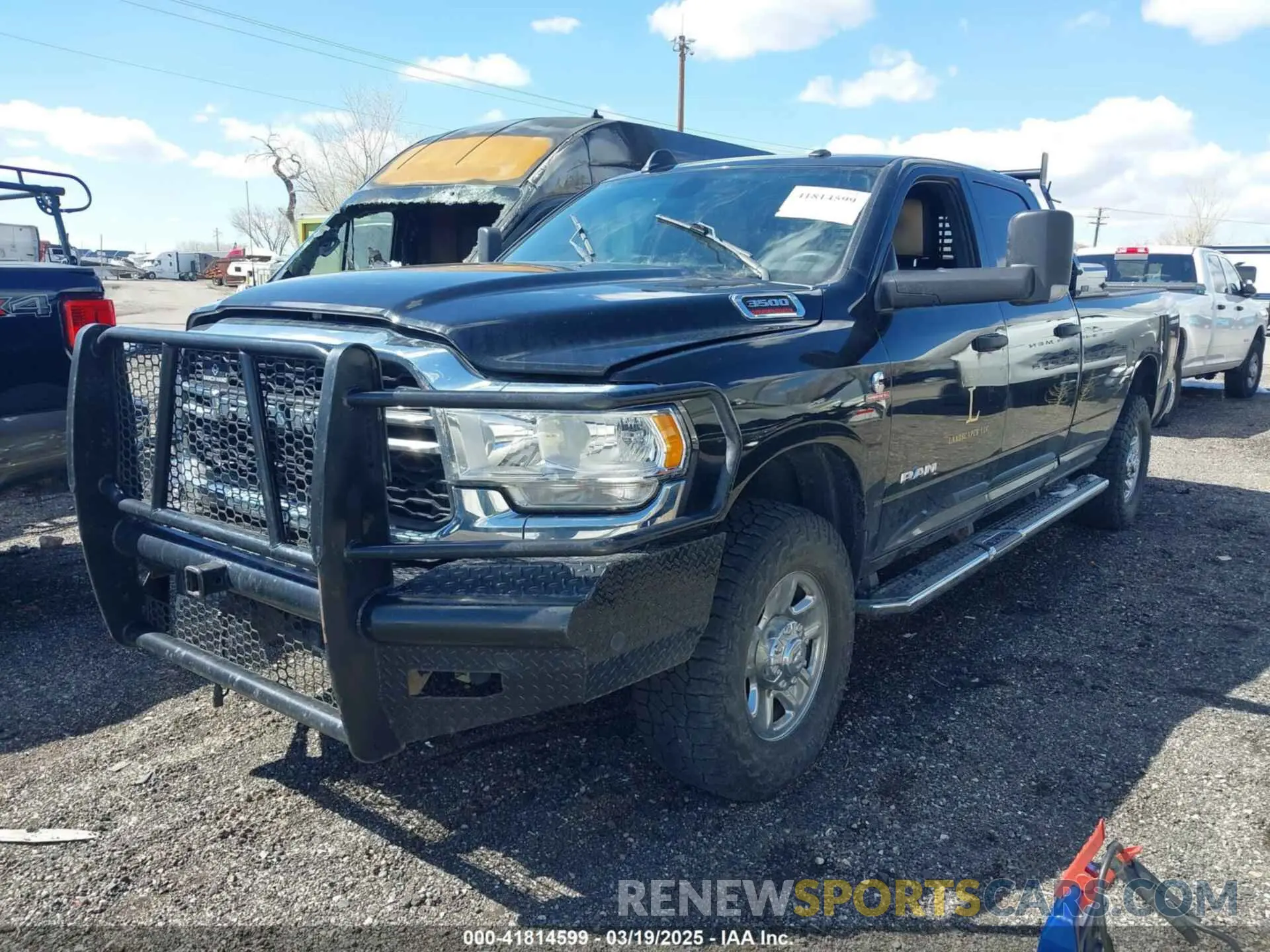 2 fotografías del automóvil dañado 3C63R3GLXNG175225 RAM 3500 2022
