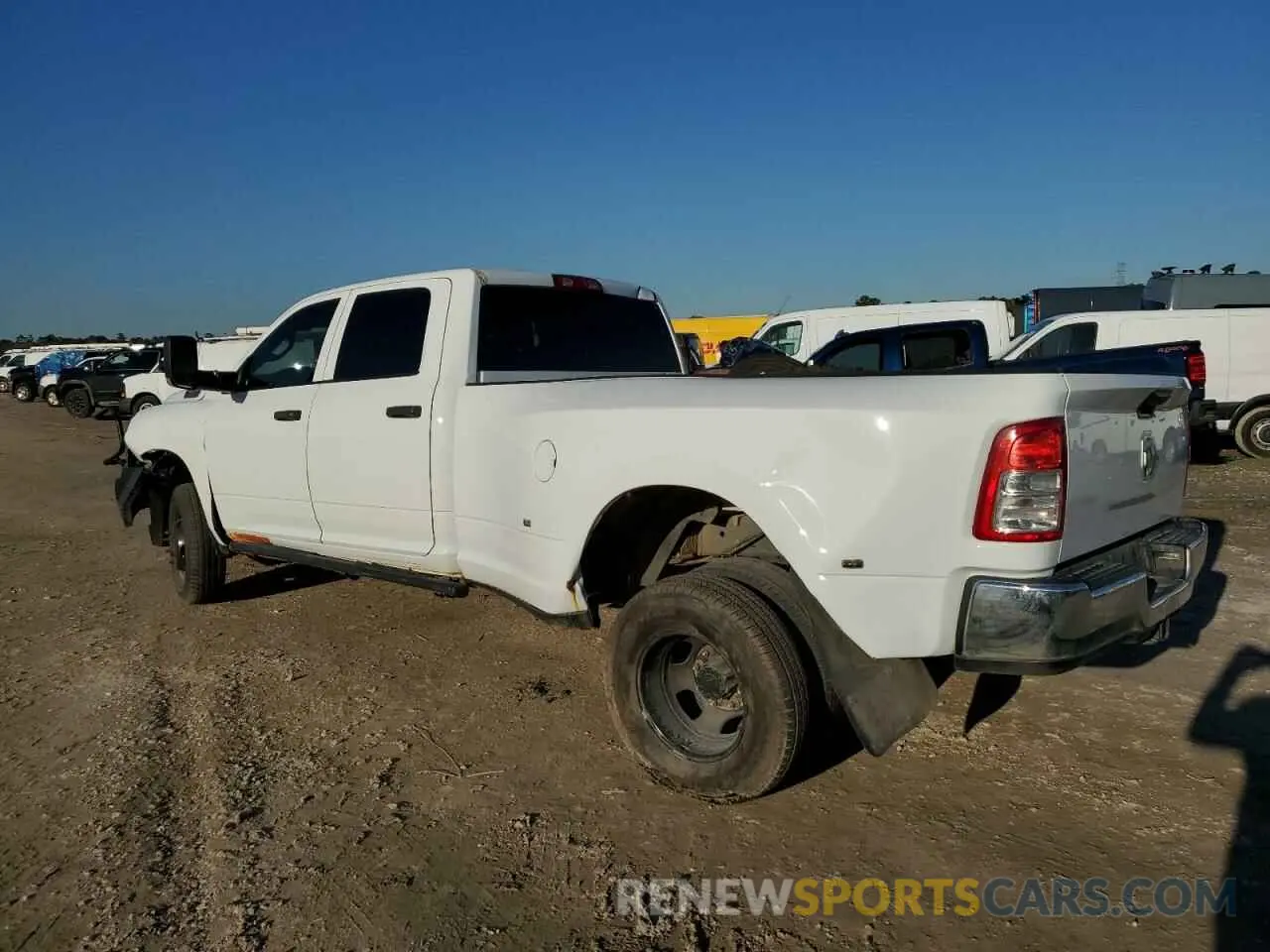 3 fotografías del automóvil dañado 3C63RPGL7NG353311 RAM 3500 2022
