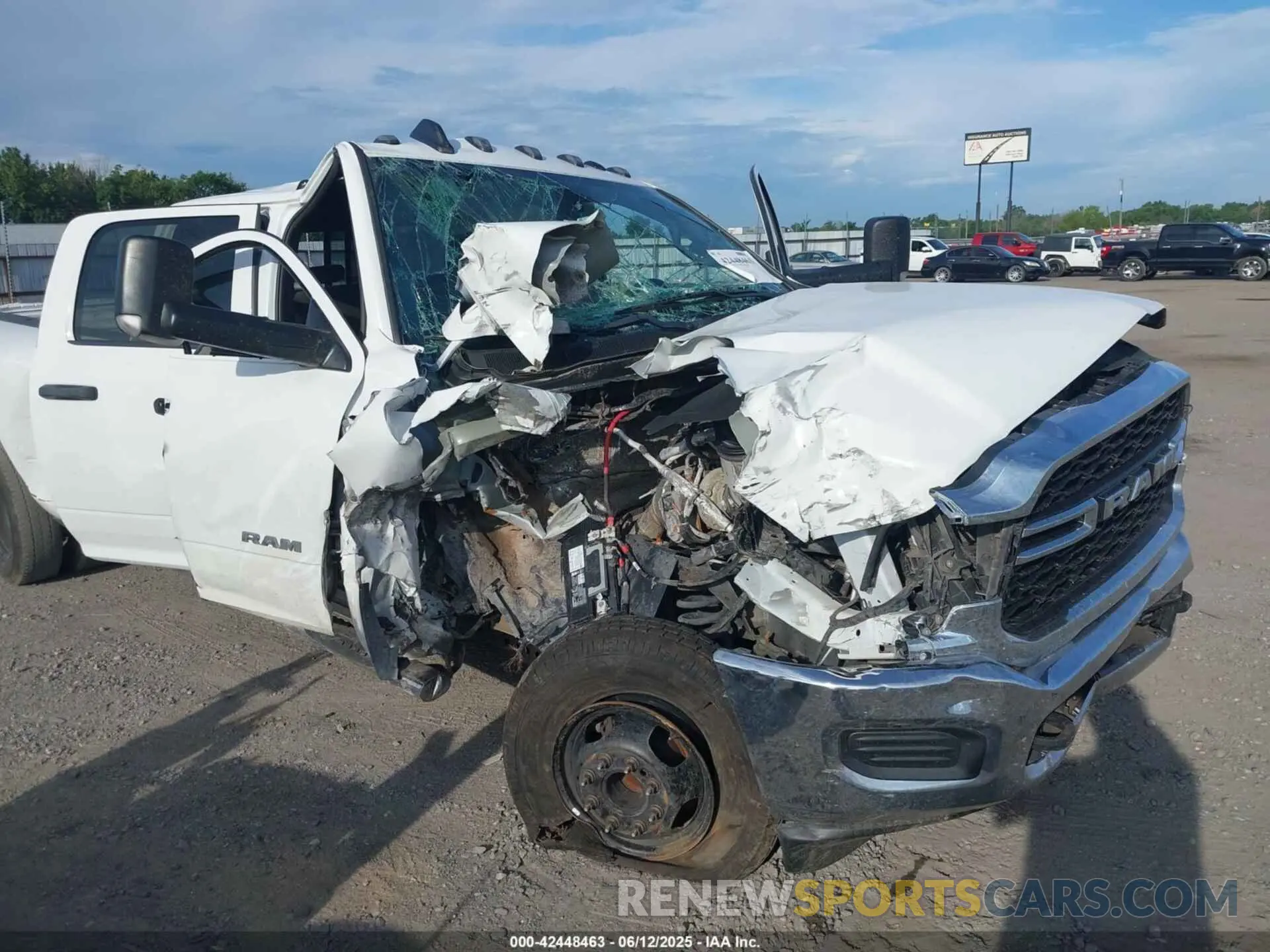 11 fotografías del automóvil dañado 3C63RRGL4NG334842 RAM 3500 2022