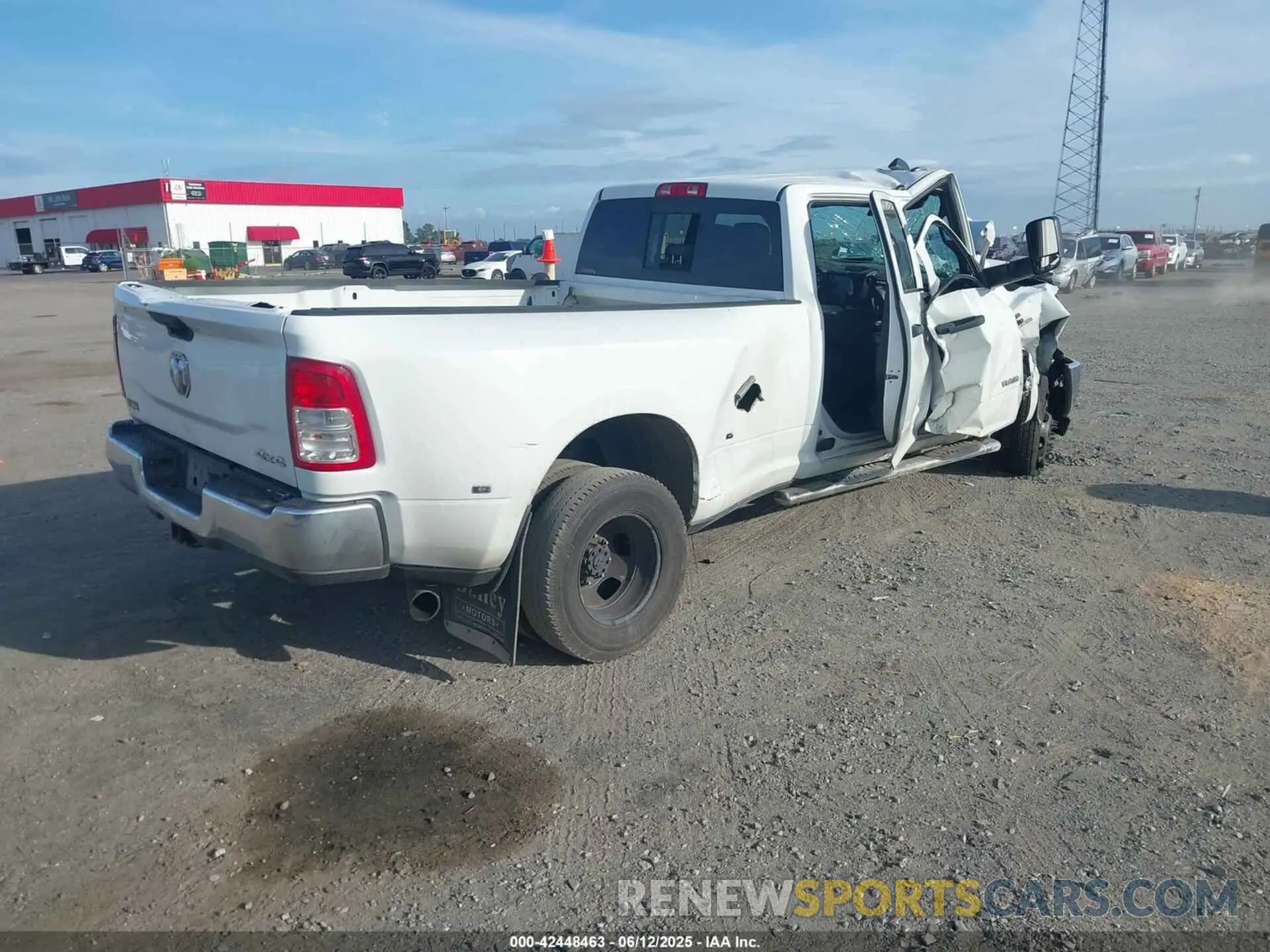 4 fotografías del automóvil dañado 3C63RRGL4NG334842 RAM 3500 2022