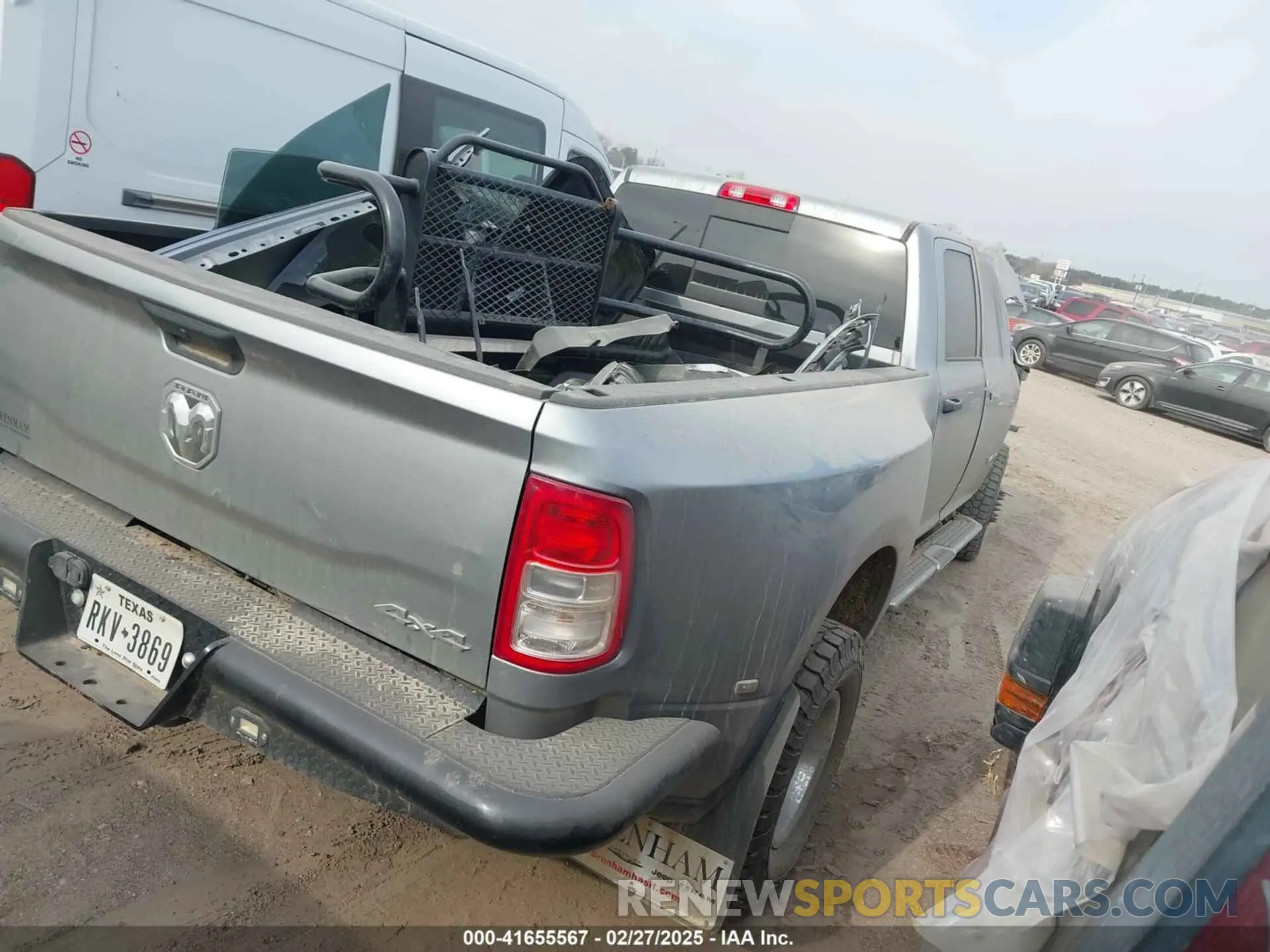 4 fotografías del automóvil dañado 3C63RRGL8NG193760 RAM 3500 2022