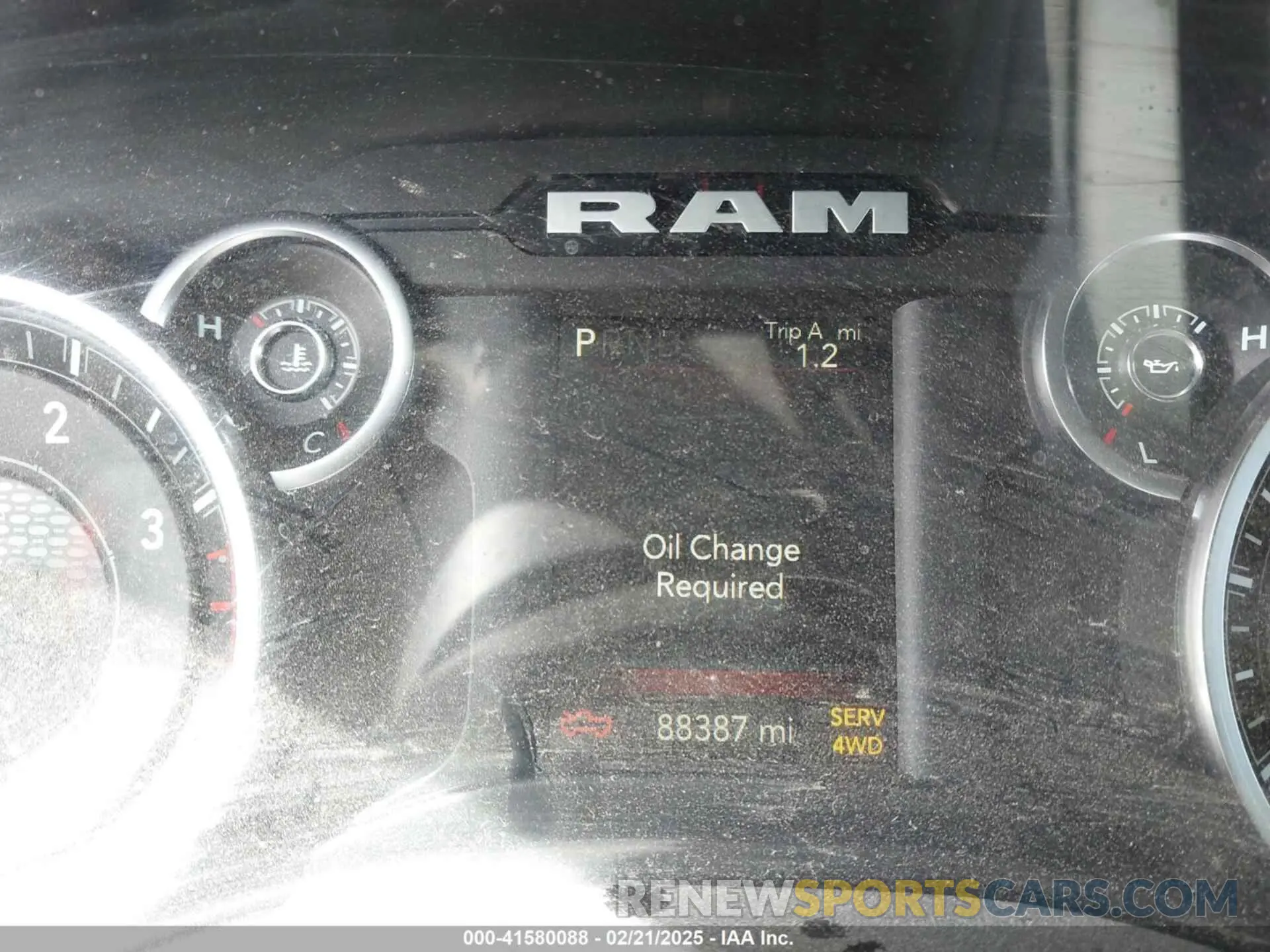 5 fotografías del automóvil dañado 3C63RRHL5NG302836 RAM 3500 2022