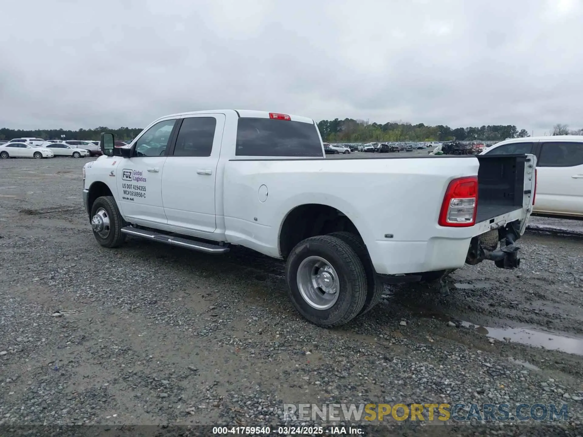 3 fotografías del automóvil dañado 3C63RRHL6NG302814 RAM 3500 2022
