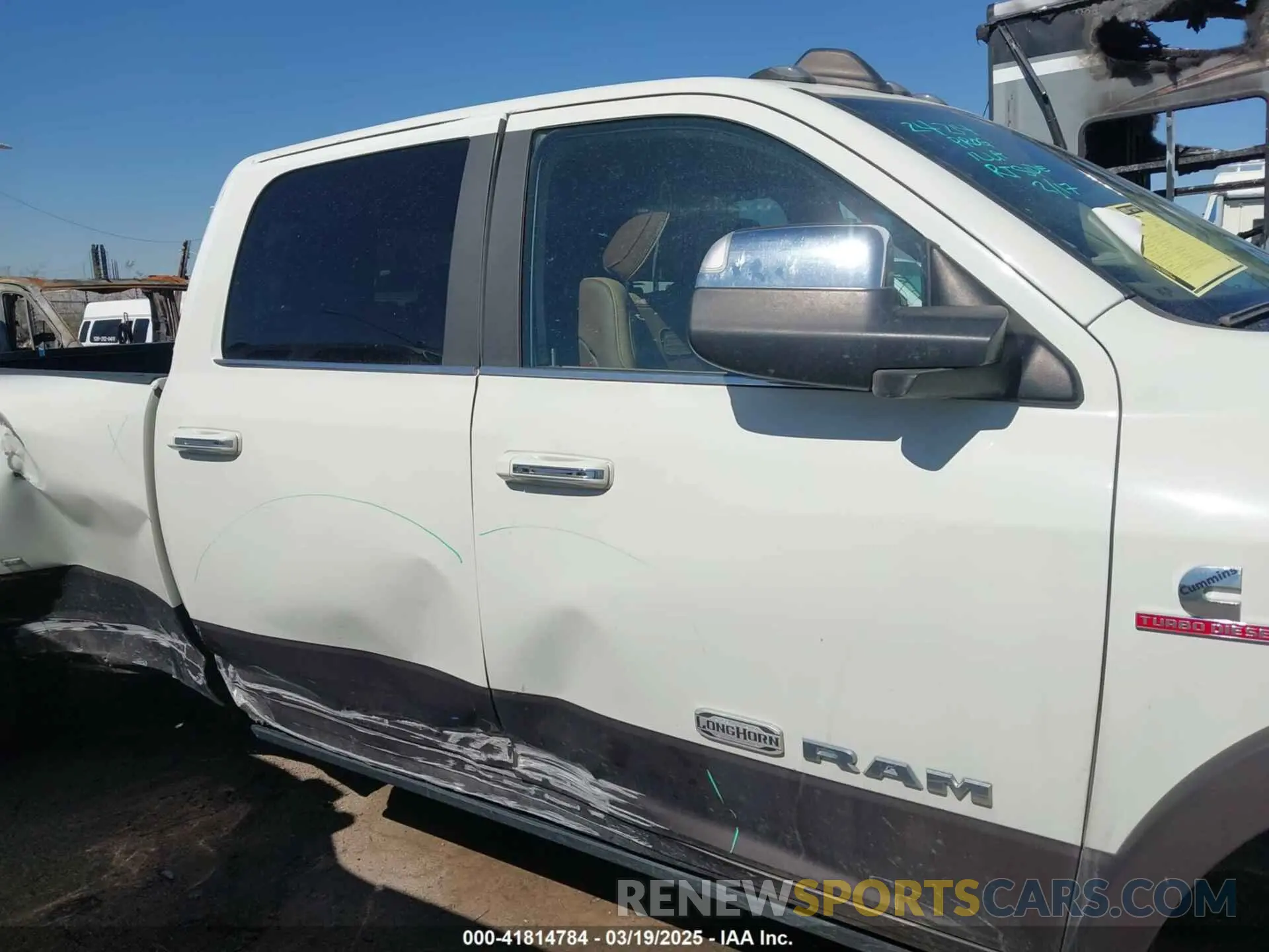 13 fotografías del automóvil dañado 3C63RRKL2NG153245 RAM 3500 2022