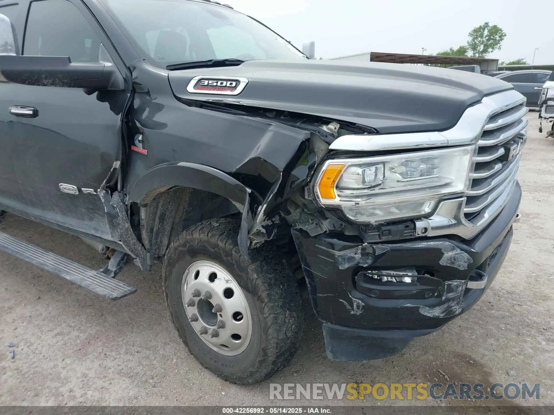 6 fotografías del automóvil dañado 3C63RRNLXNG402001 RAM 3500 2022