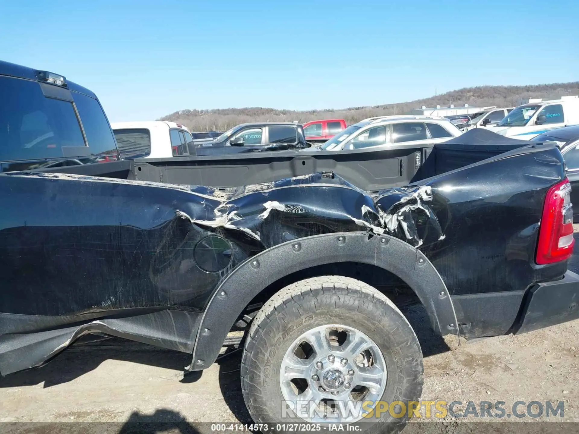 11 fotografías del automóvil dañado 3C63R3BJ8PG608369 RAM 3500 2023