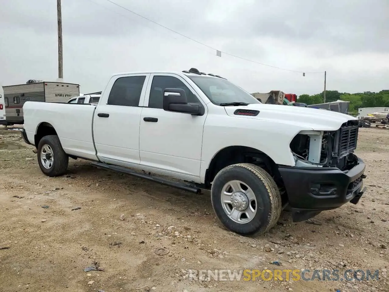 4 fotografías del automóvil dañado 3C63R3GJ0PG542084 RAM 3500 2023