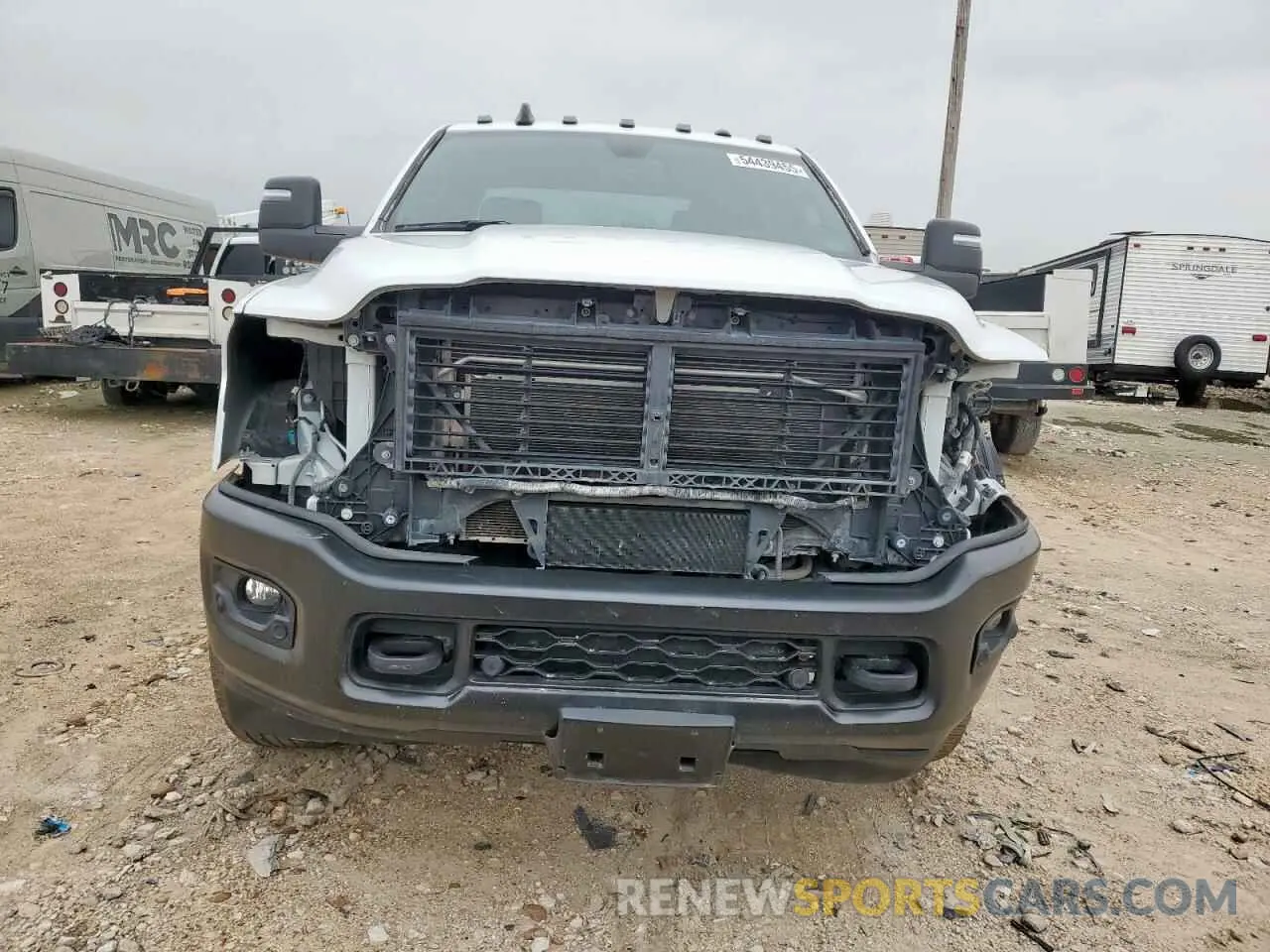 5 fotografías del automóvil dañado 3C63R3GJ0PG542084 RAM 3500 2023