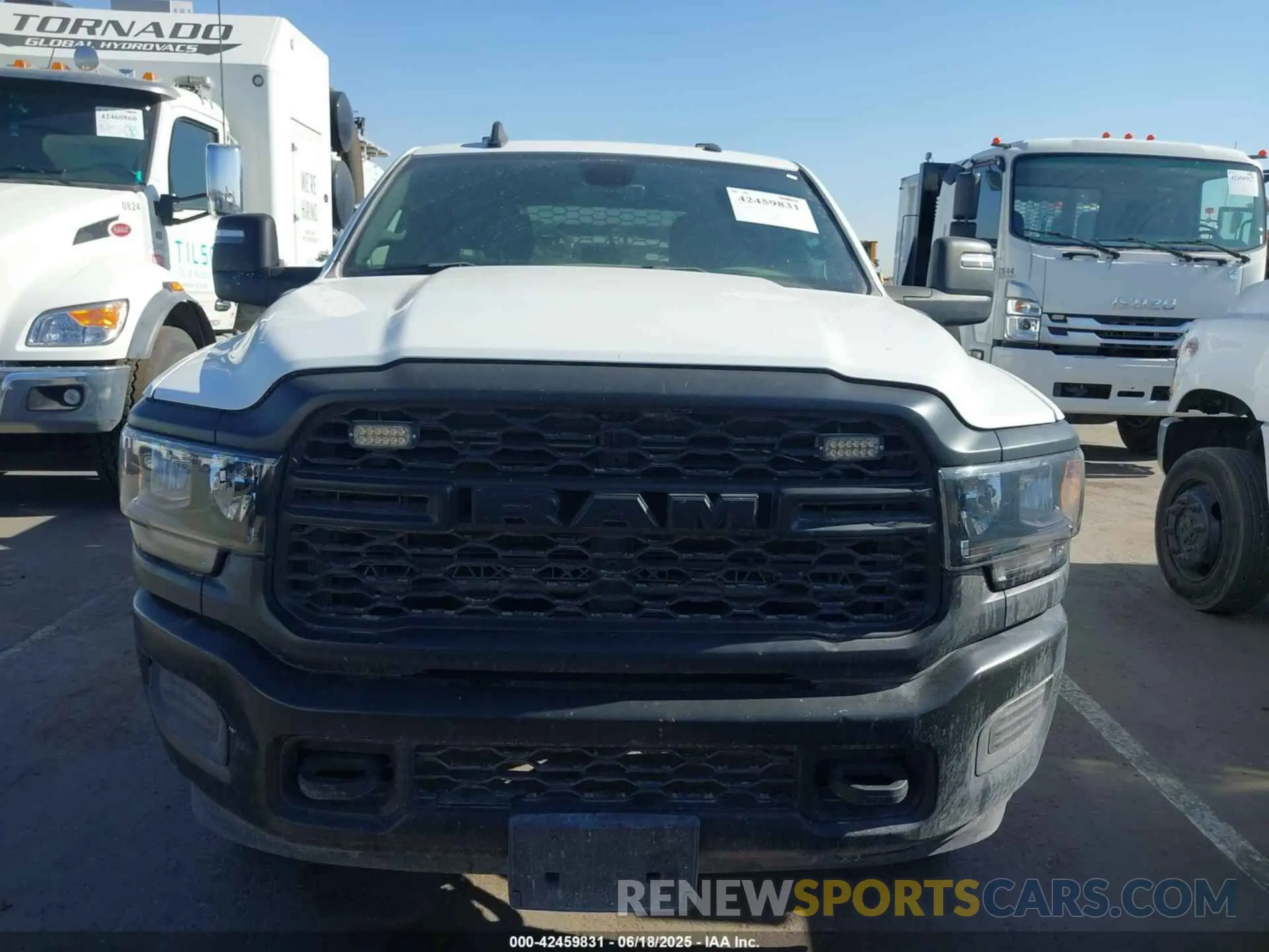 12 fotografías del automóvil dañado 3C63R3GJ8PG541751 RAM 3500 2023