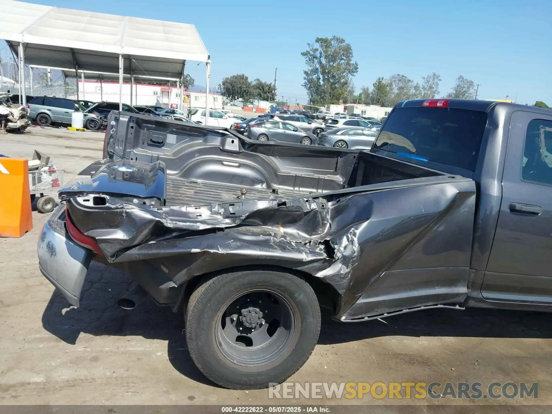 11 fotografías del automóvil dañado 3C63RRHL3PG542213 RAM 3500 2023