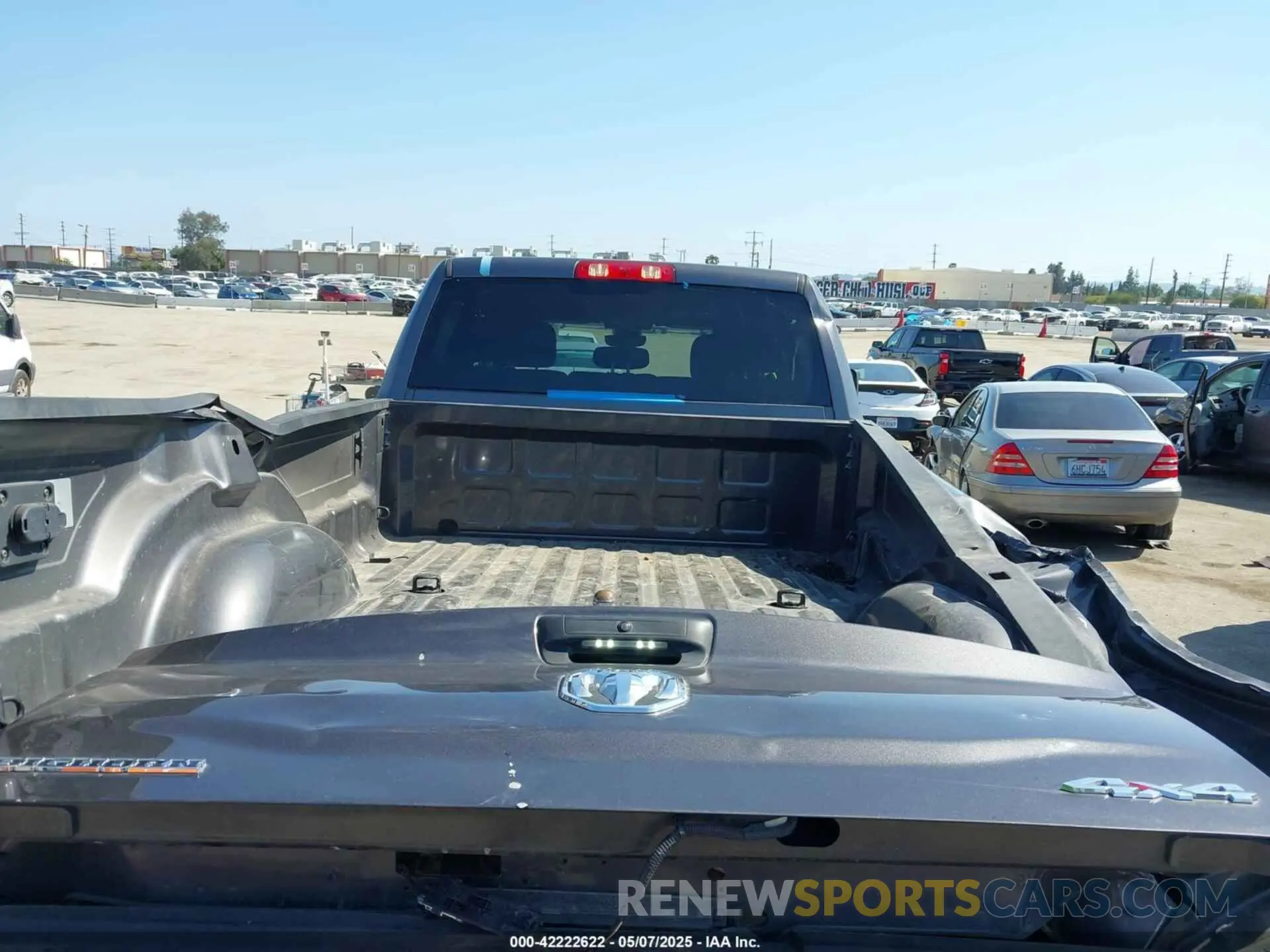 6 fotografías del automóvil dañado 3C63RRHL3PG542213 RAM 3500 2023