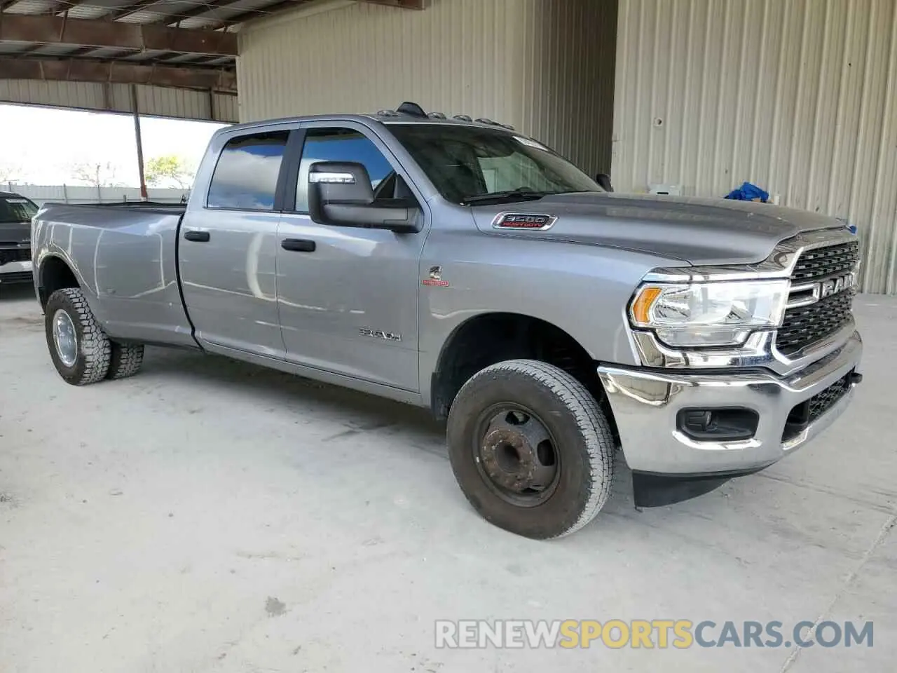 4 fotografías del automóvil dañado 3C63RRHLXPG597306 RAM 3500 2023