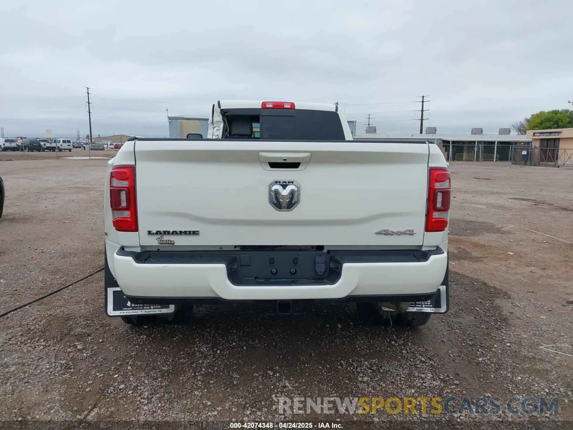 15 fotografías del automóvil dañado 3C63RRJL6PG532205 RAM 3500 2023
