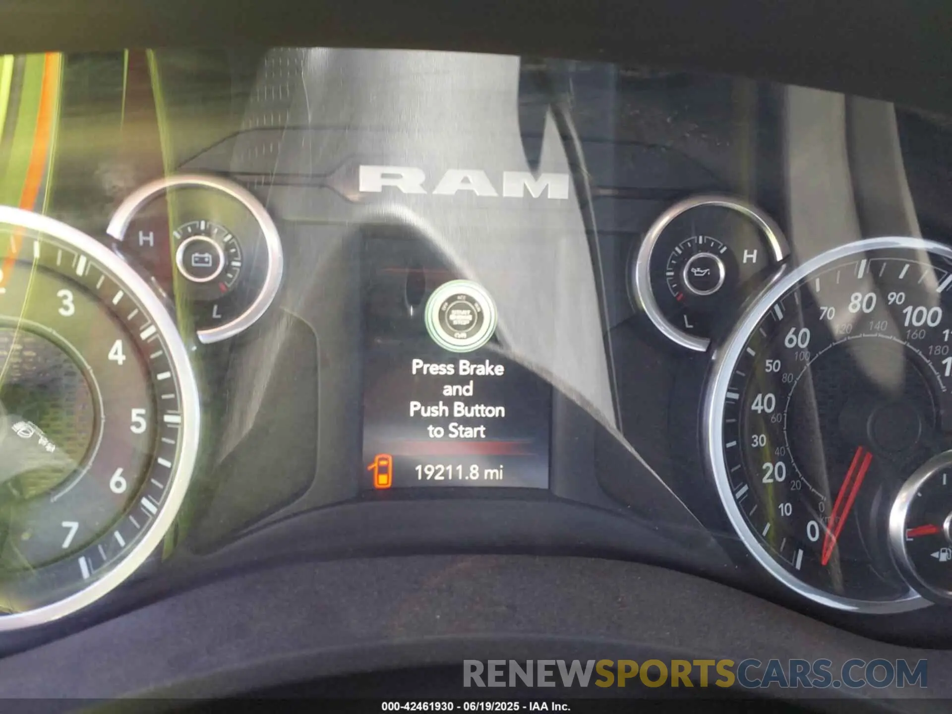 5 fotografías del automóvil dañado 3C7WR3GJ0PG520904 RAM 3500 2023