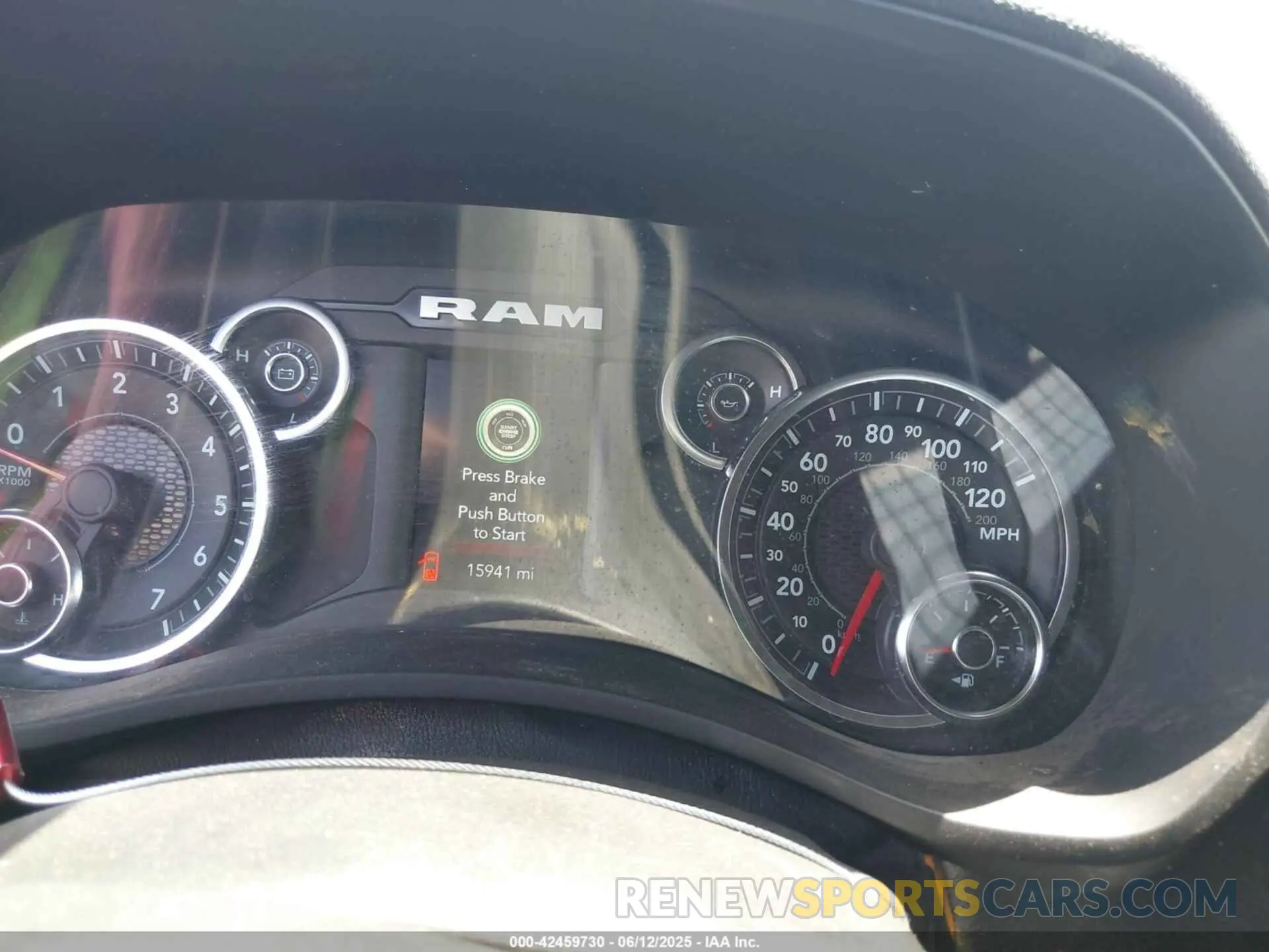 5 fotografías del automóvil dañado 3C7WR3GJXPG520909 RAM 3500 2023