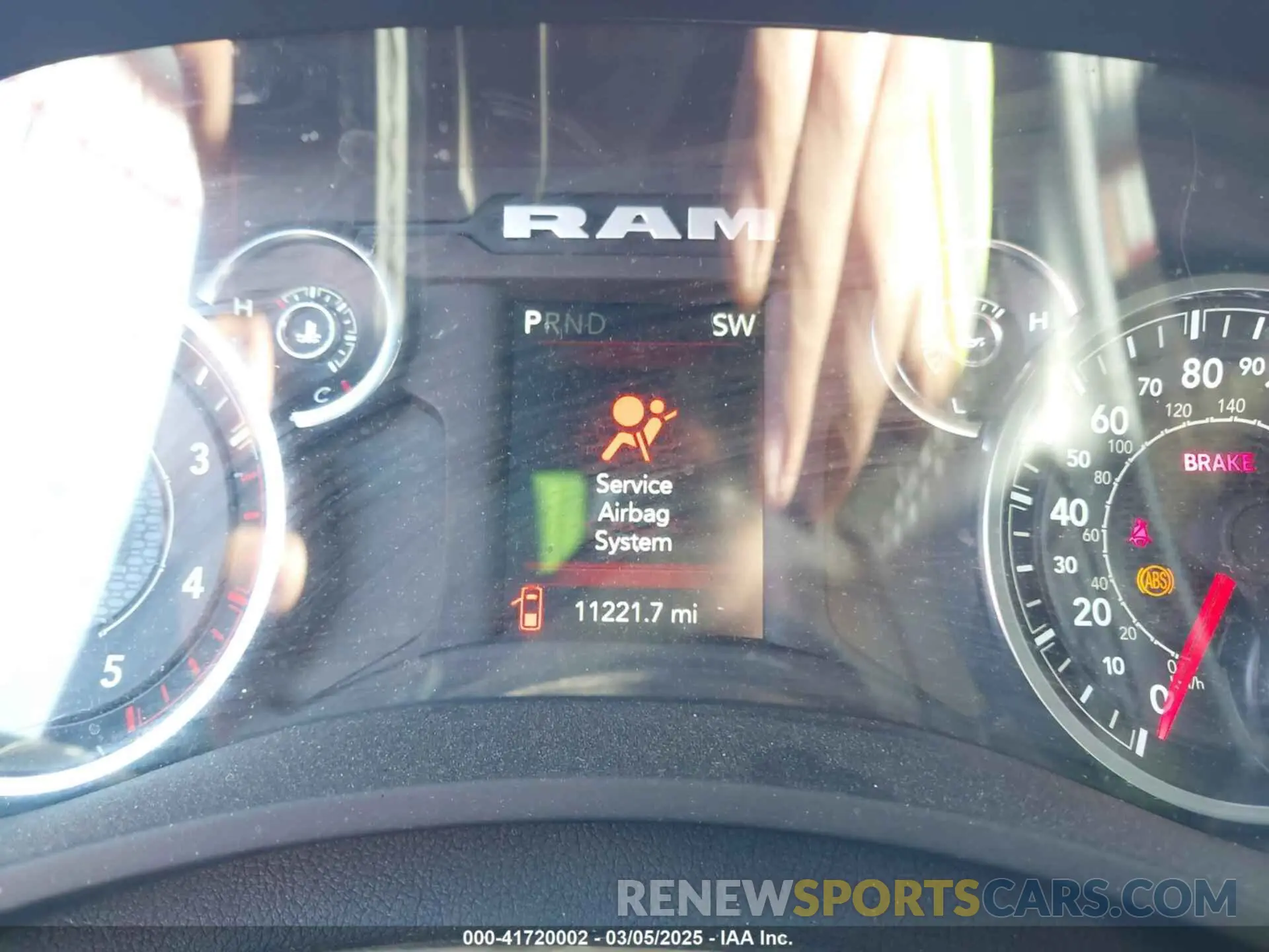 5 fotografías del automóvil dañado 3C63R3HL4RG341338 RAM 3500 2024