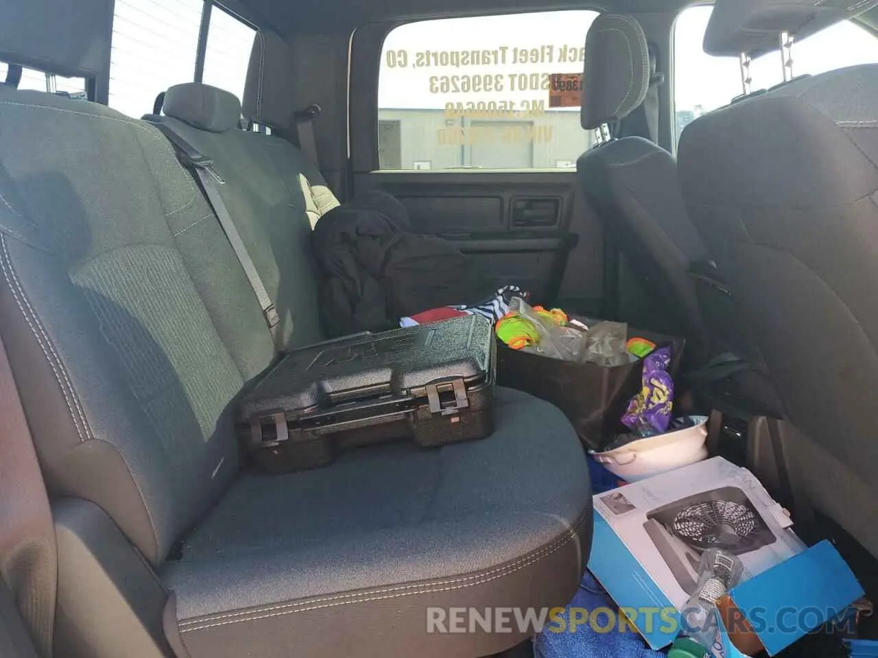 10 fotografías del automóvil dañado 3C63RRGL1RG273200 RAM 3500 2024