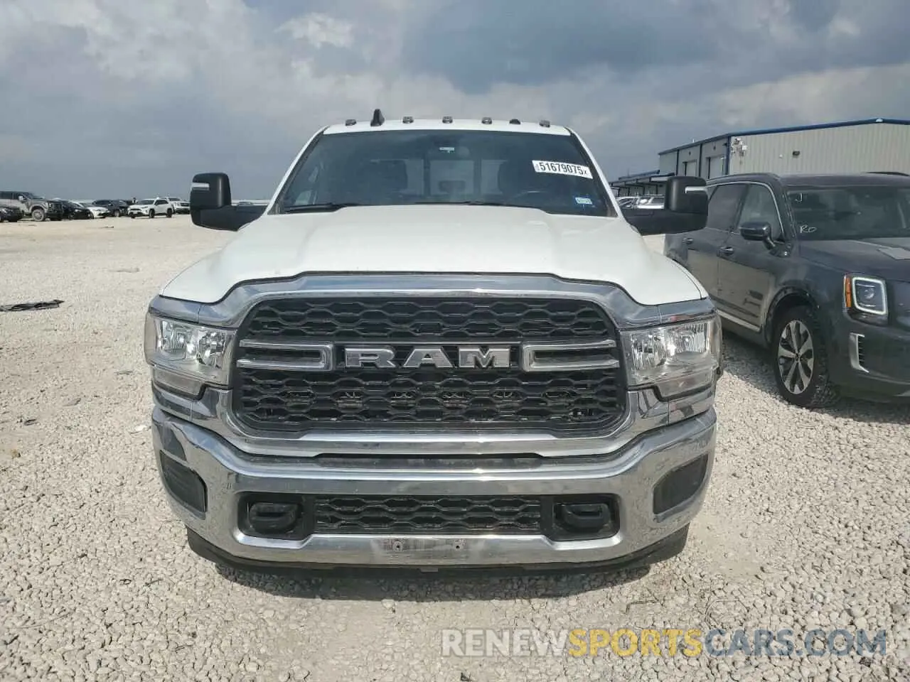 5 fotografías del automóvil dañado 3C63RRGL2RG198927 RAM 3500 2024