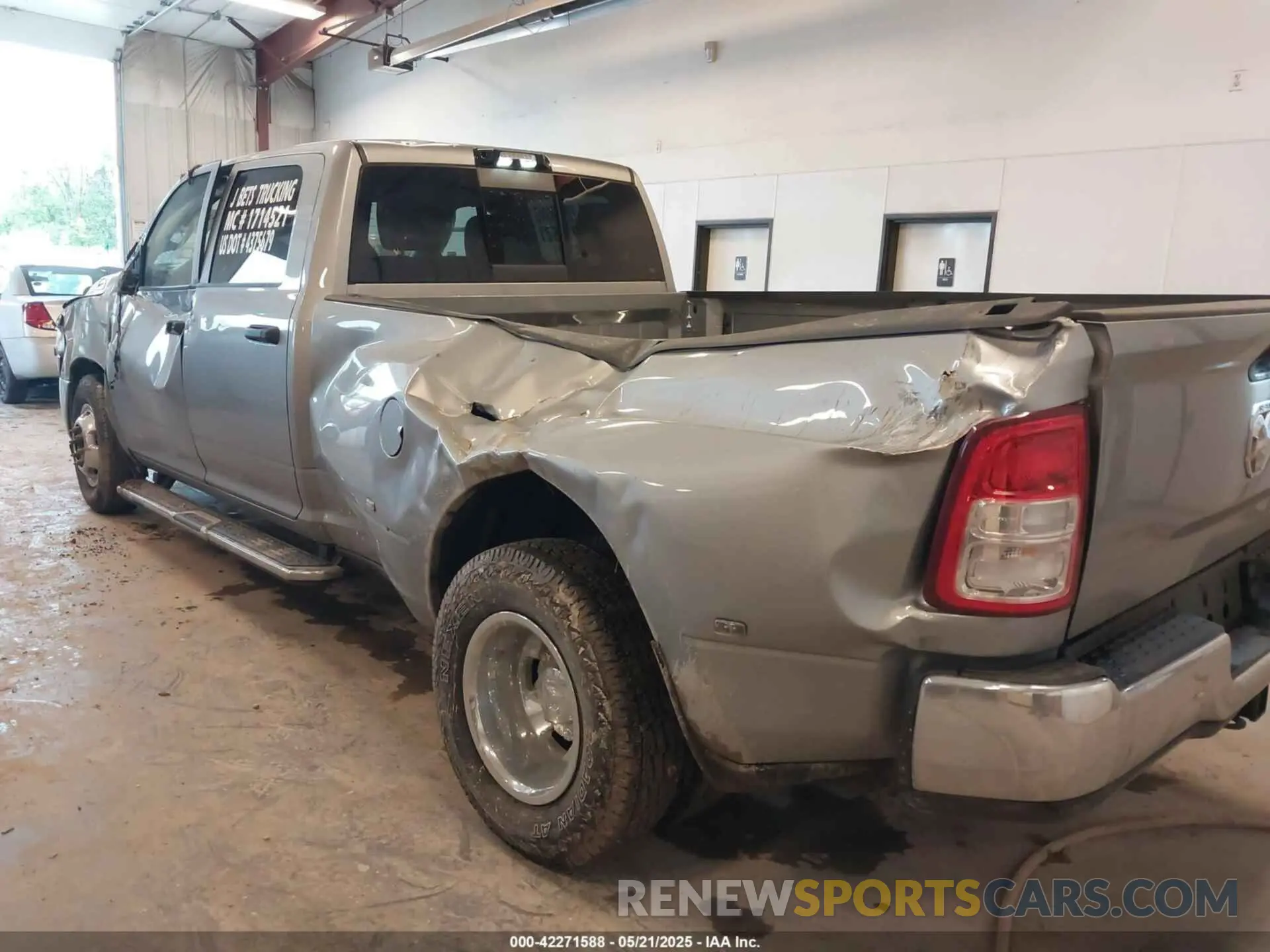 6 fotografías del automóvil dañado 3C63RRGL3RG289768 RAM 3500 2024
