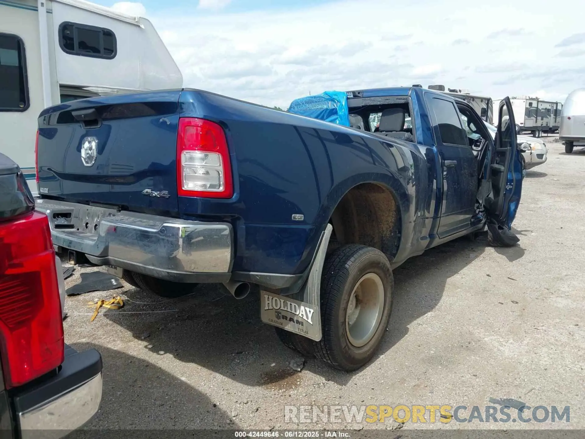4 fotografías del automóvil dañado 3C63RRGL3RG339617 RAM 3500 2024