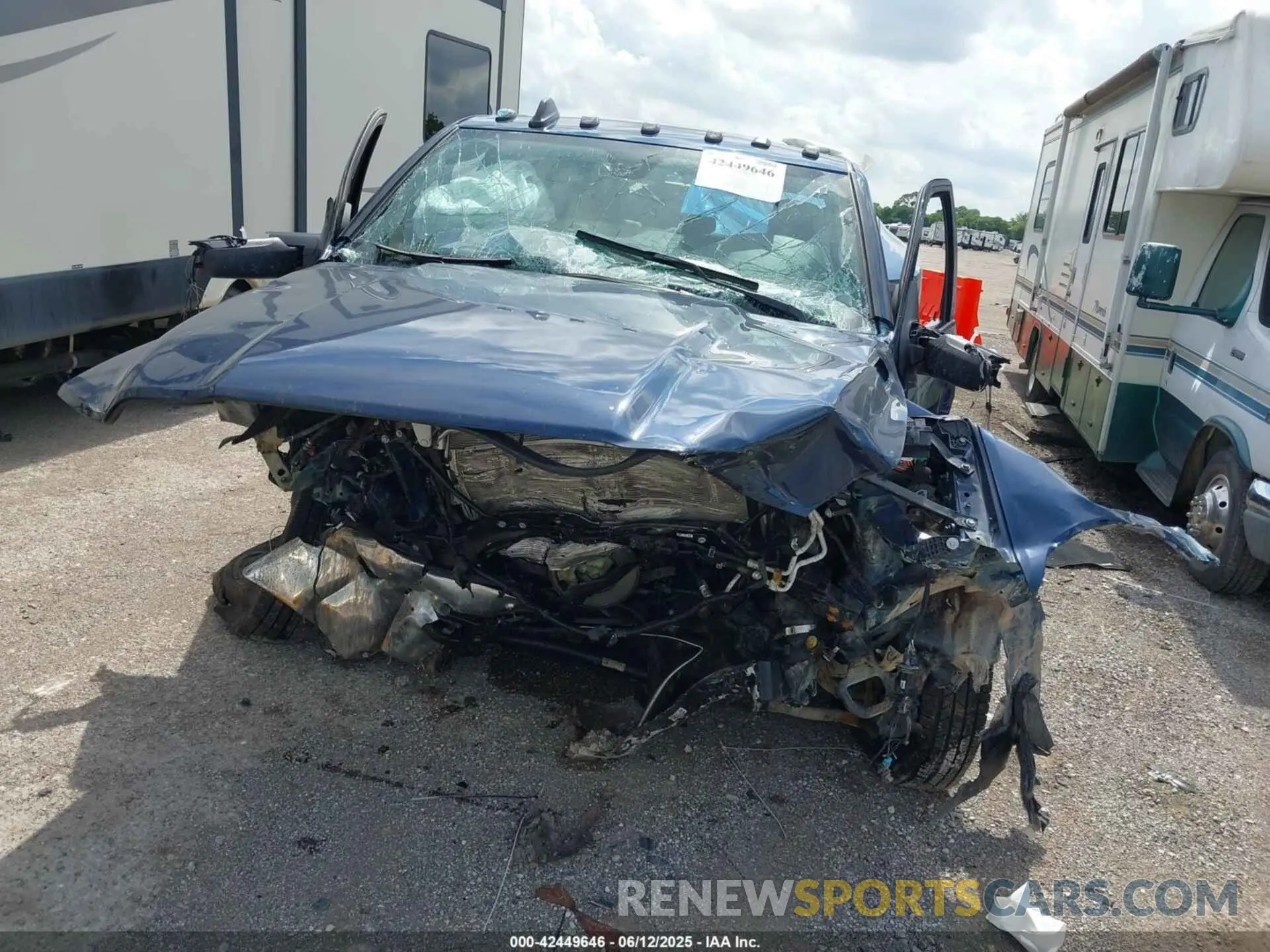 6 fotografías del automóvil dañado 3C63RRGL3RG339617 RAM 3500 2024