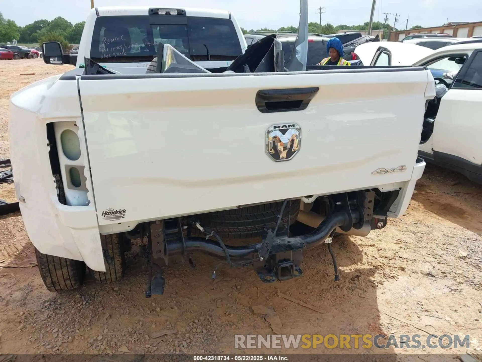 19 fotografías del automóvil dañado 3C63RRGL6RG307826 RAM 3500 2024