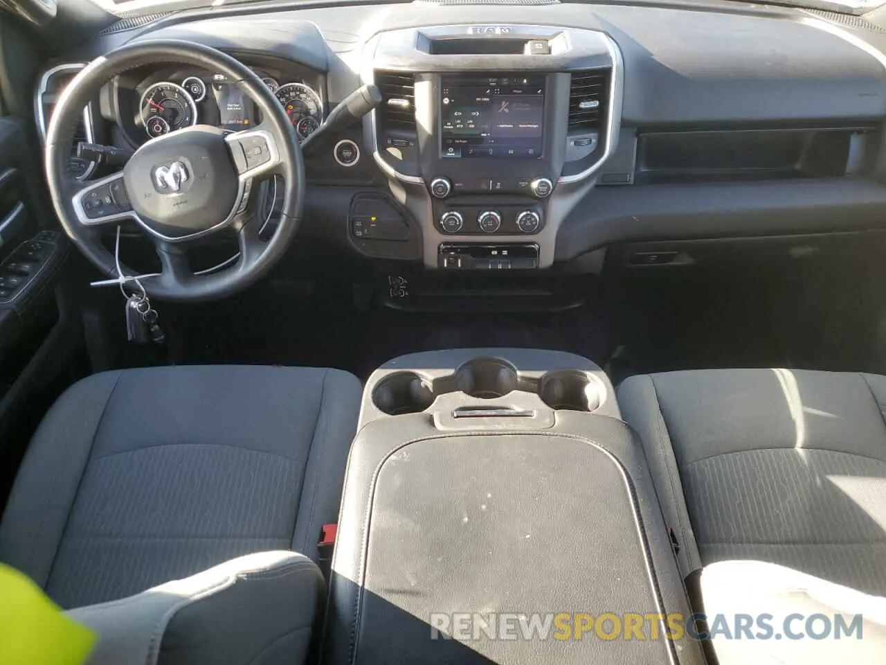 8 fotografías del automóvil dañado 3C63RRHL8RG337120 RAM 3500 2024