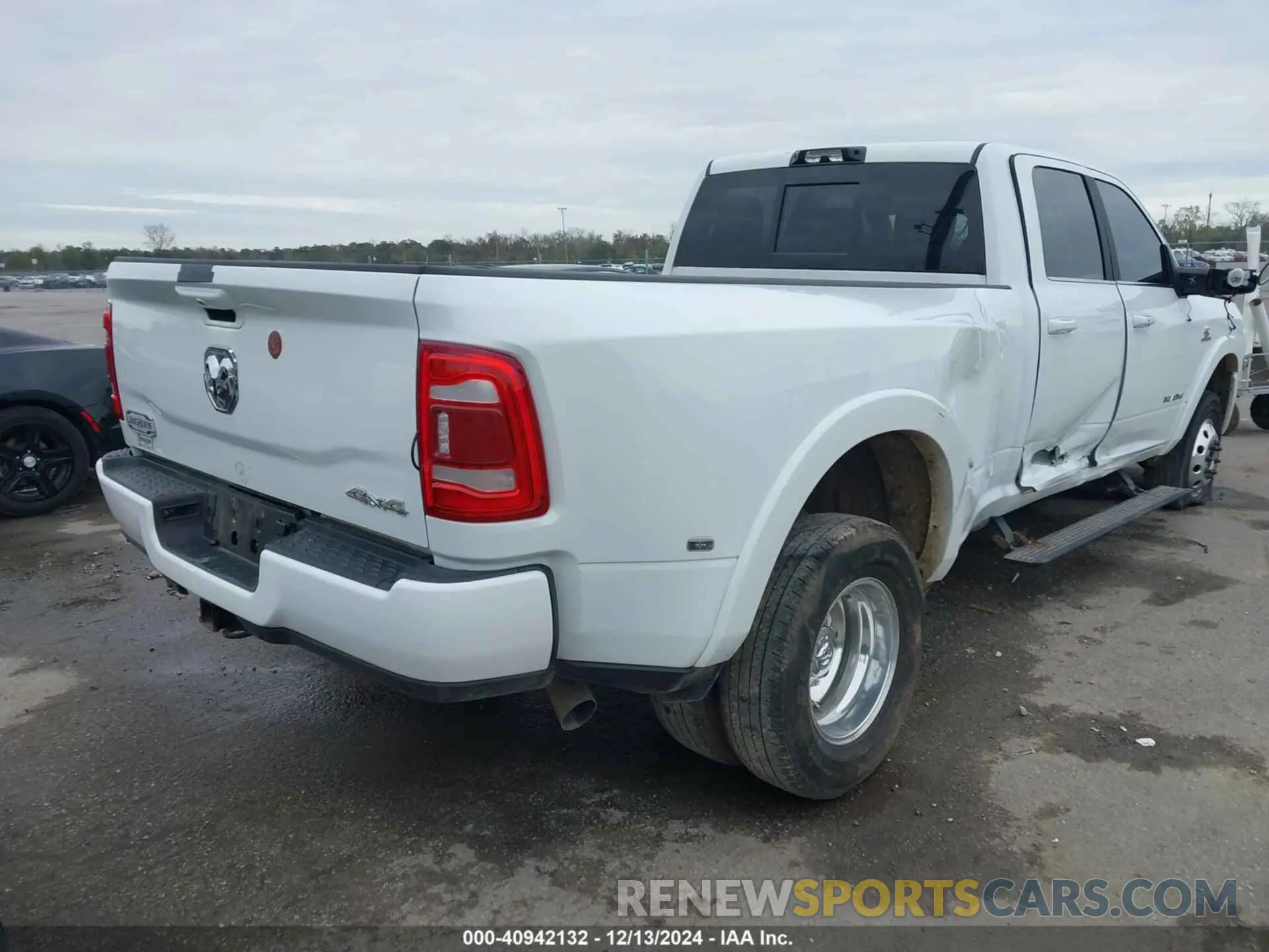 4 fotografías del automóvil dañado 3C63RRKLXRG210006 RAM 3500 2024