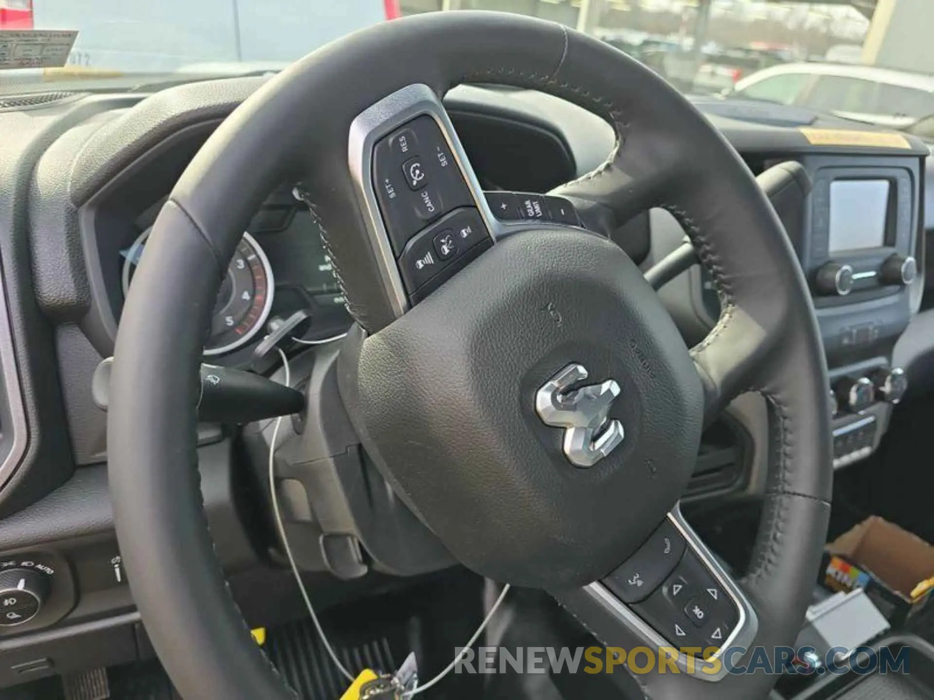 11 fotografías del automóvil dañado 3C7WR9CL2RG274368 RAM 3500 2024
