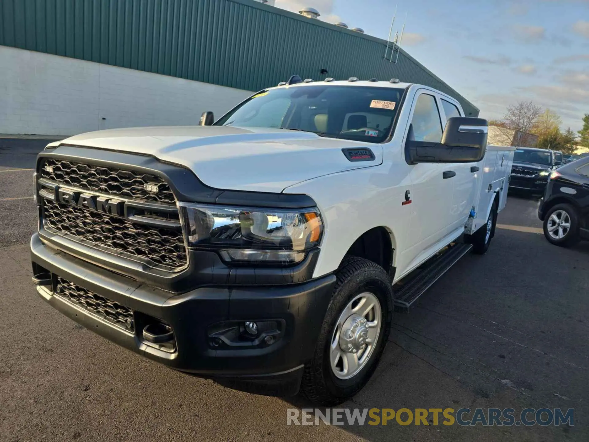 12 fotografías del automóvil dañado 3C7WR9CL2RG274368 RAM 3500 2024