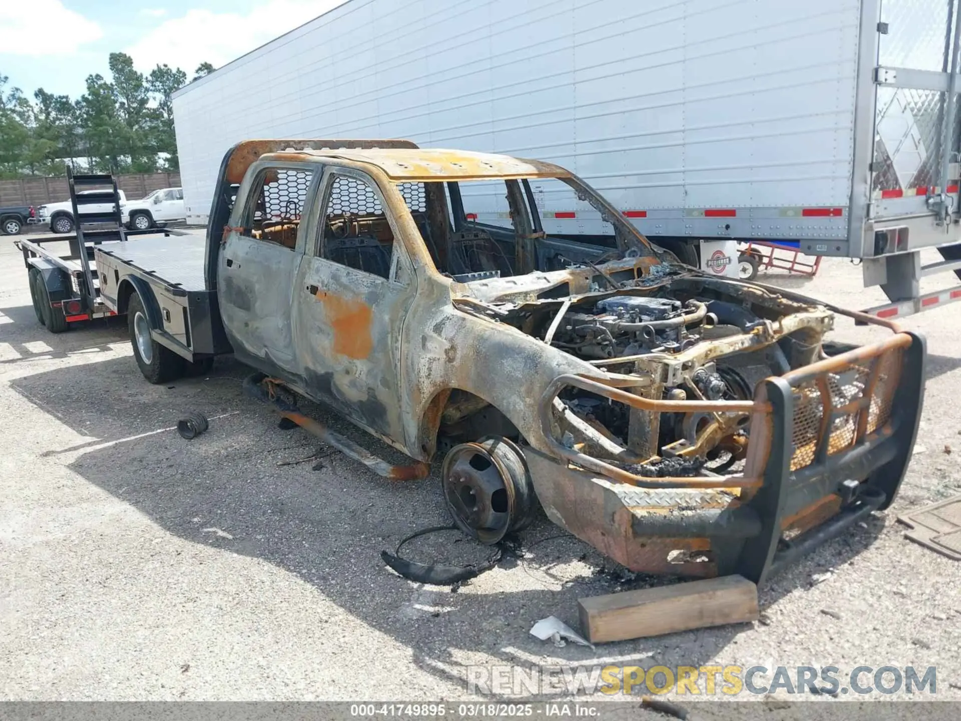 1 fotografías del automóvil dañado 3C7WRTCL4KG620634 RAM 3500 CHASSIS 2019