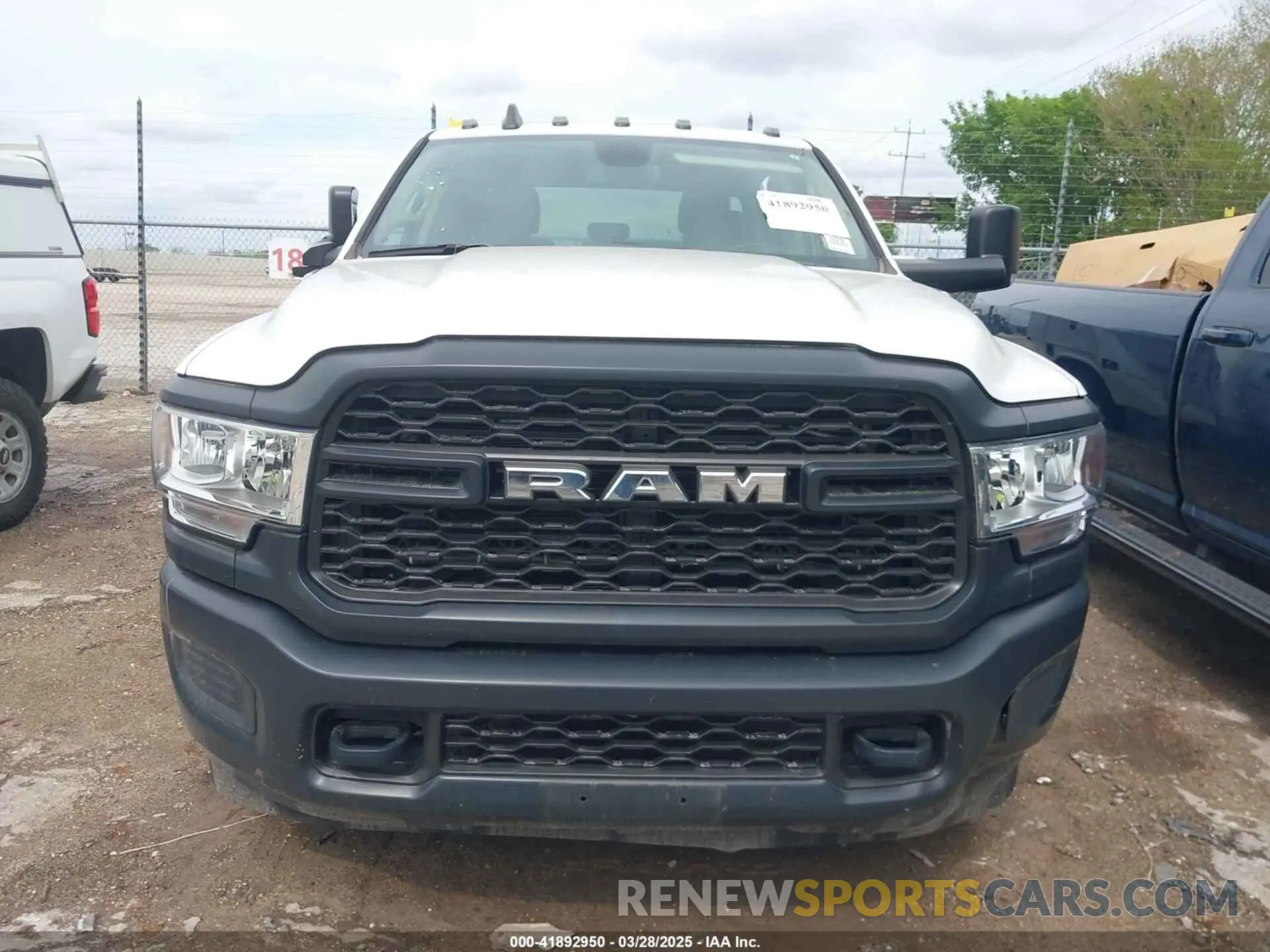 12 fotografías del automóvil dañado 3C7WRSCJ6LG225610 RAM 3500 CHASSIS 2020