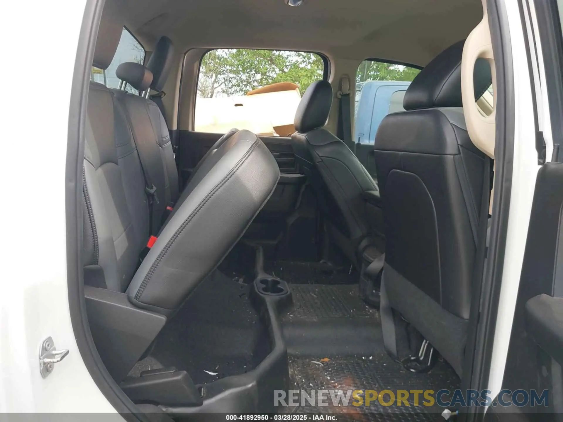6 fotografías del automóvil dañado 3C7WRSCJ6LG225610 RAM 3500 CHASSIS 2020