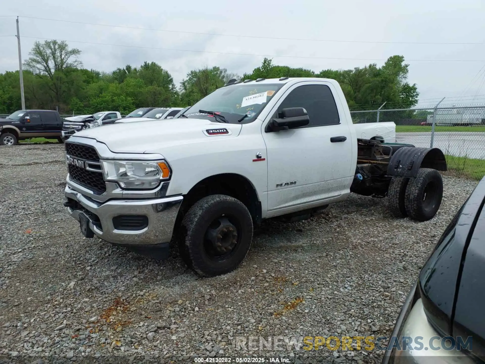 16 fotografías del automóvil dañado 3C7WRTAL2LG225758 RAM 3500 CHASSIS 2020