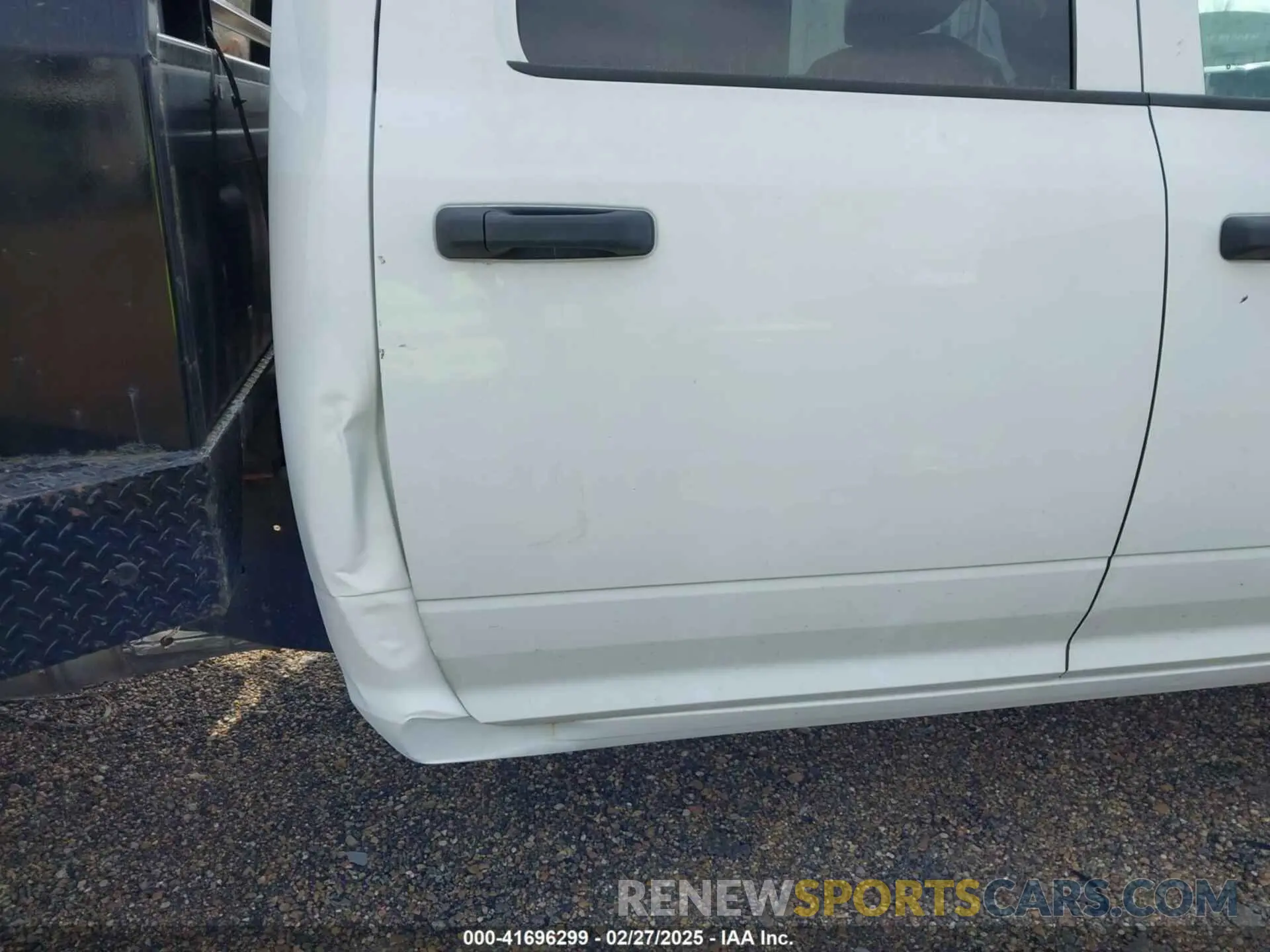 21 fotografías del automóvil dañado 3C7WRTCL1LG225649 RAM 3500 CHASSIS 2020