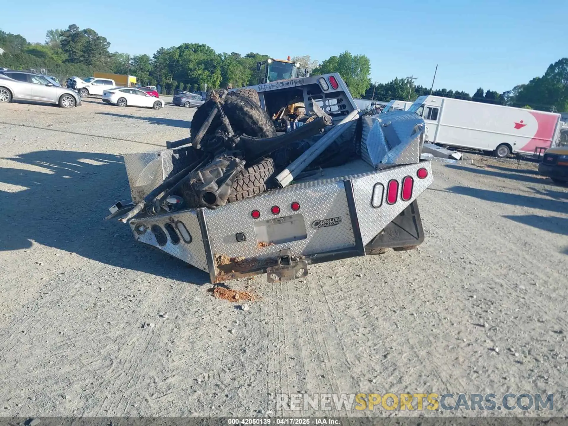 15 fotografías del automóvil dañado 3C7WRTCL5LG307044 RAM 3500 CHASSIS 2020