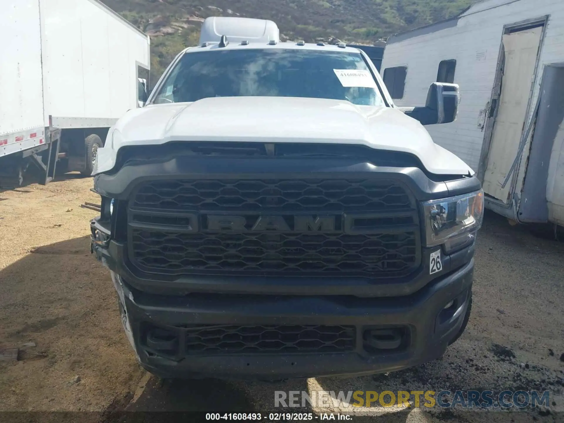 15 fotografías del automóvil dañado 3C7WRTCL3PG650666 RAM 3500 CHASSIS 2023