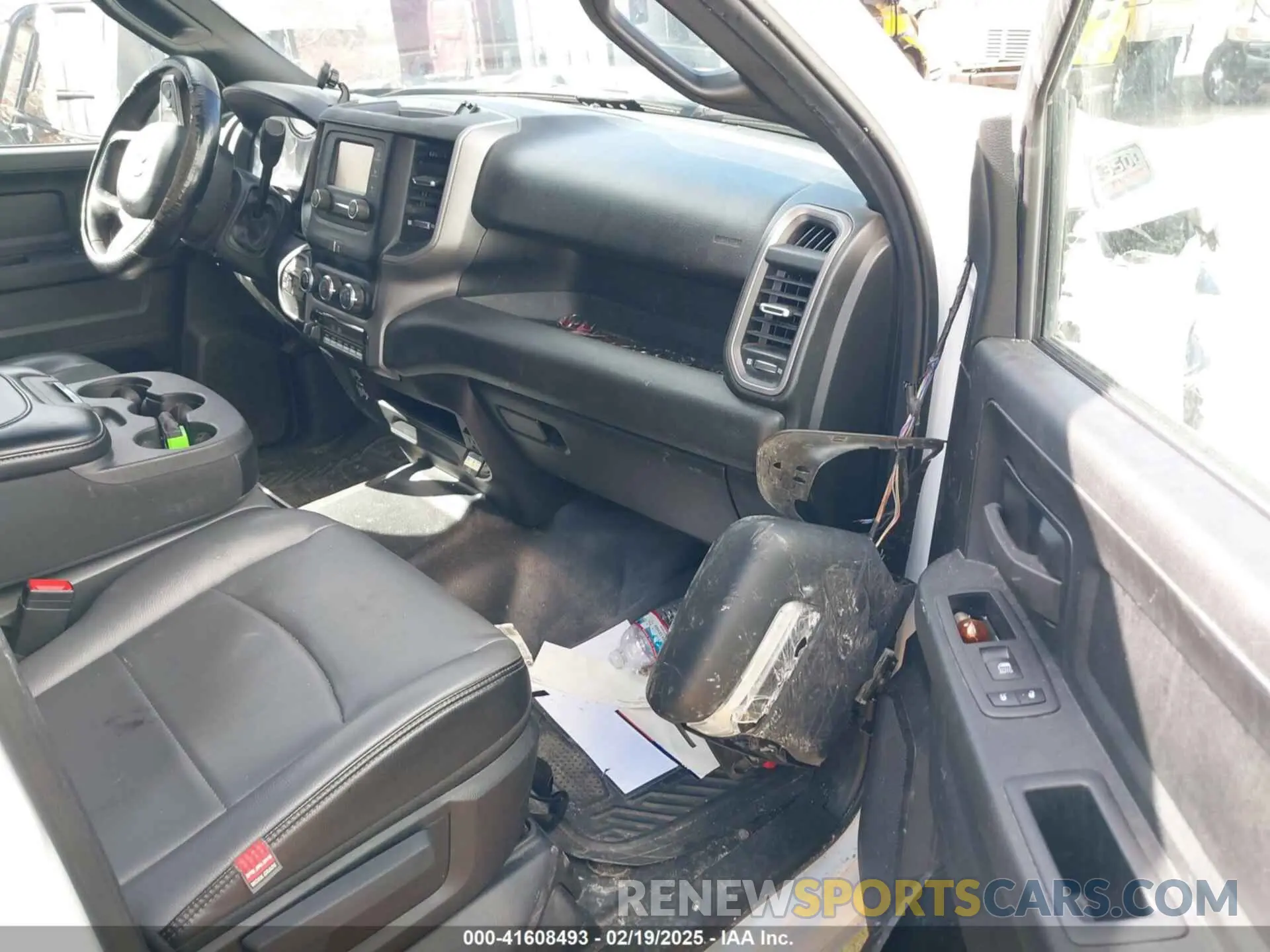 7 fotografías del automóvil dañado 3C7WRTCL3PG650666 RAM 3500 CHASSIS 2023