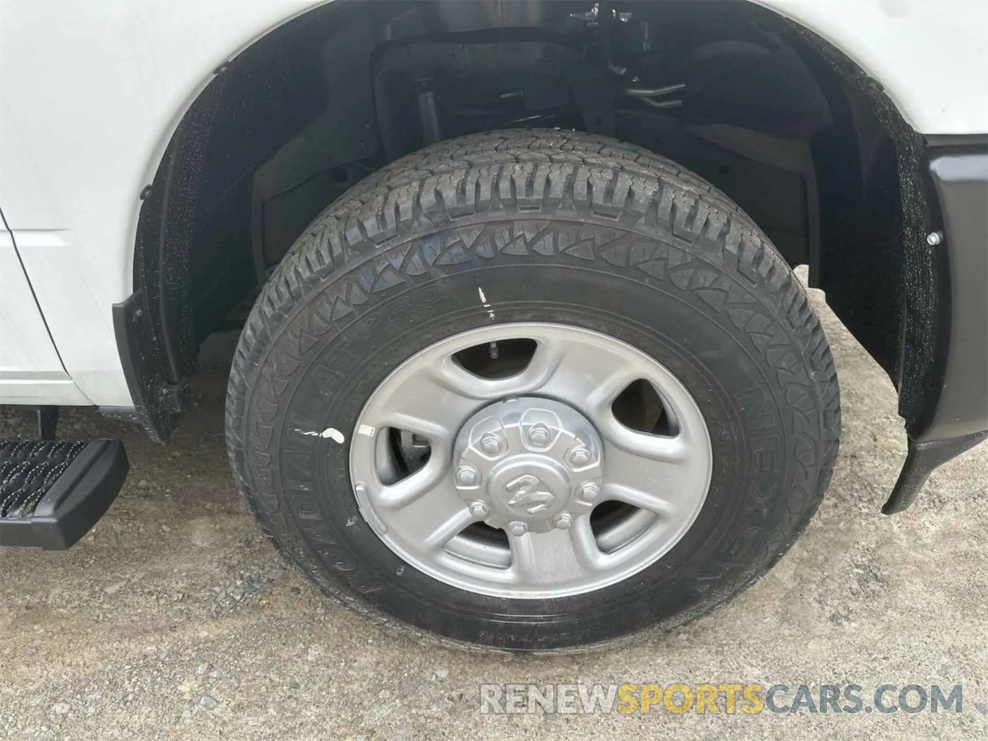 9 fotografías del automóvil dañado 3C7WR9CL6RG274356 RAM 3500 CHASSIS 2024