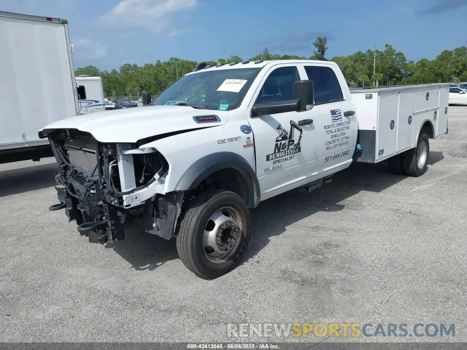 2 fotografías del automóvil dañado 3C7WRLFLXNG329832 RAM 4500 2022