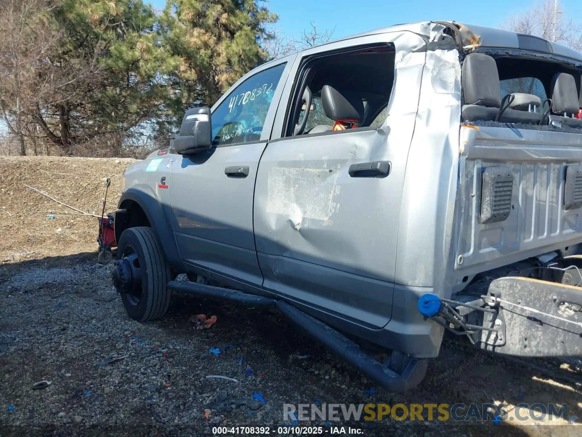 14 fotografías del automóvil dañado 3C7WRKEL8RG146995 RAM 4500 CHASSIS 2024