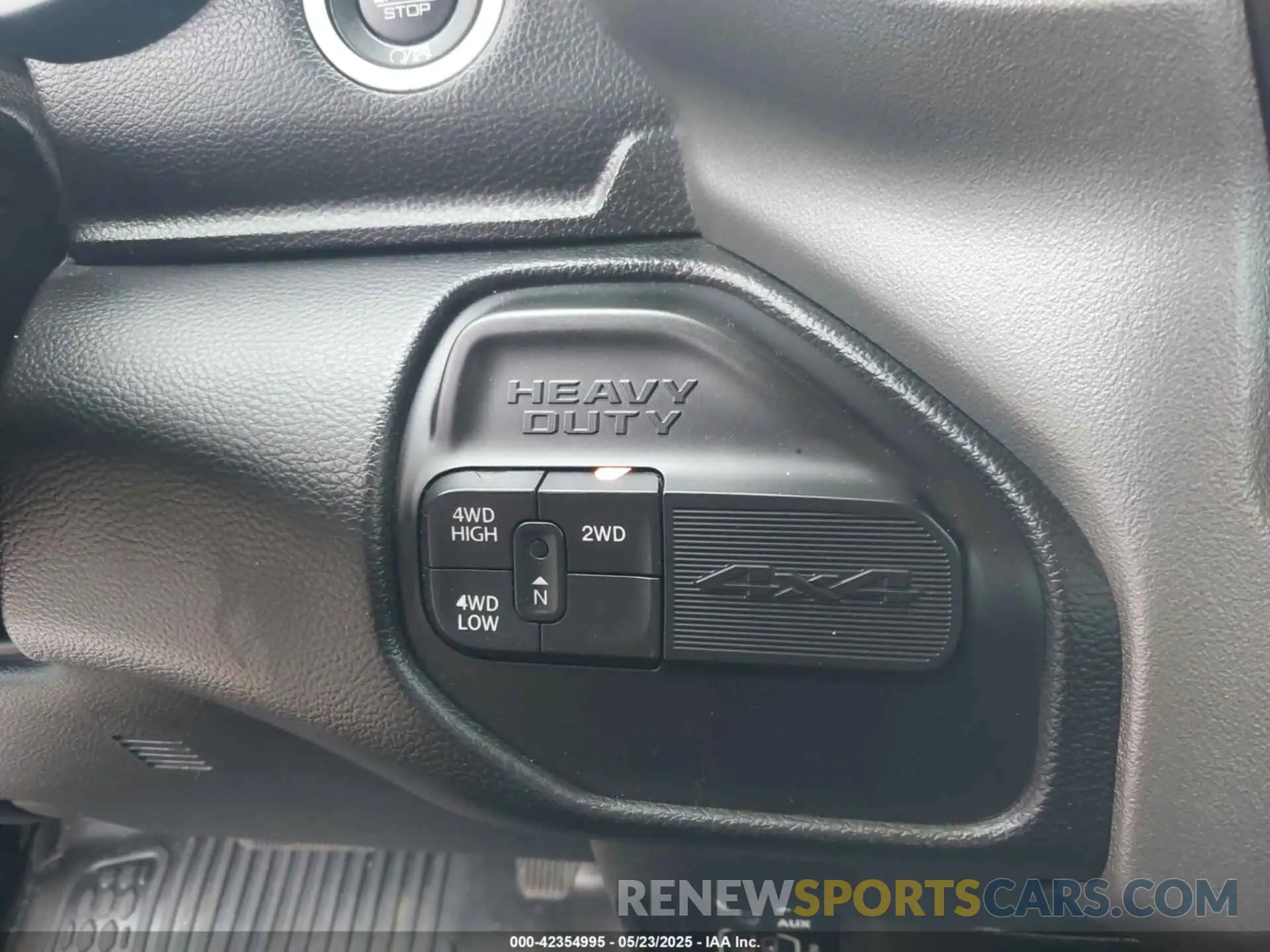 13 fotografías del automóvil dañado 3C7WRNDL8LG189520 RAM 5500 2020