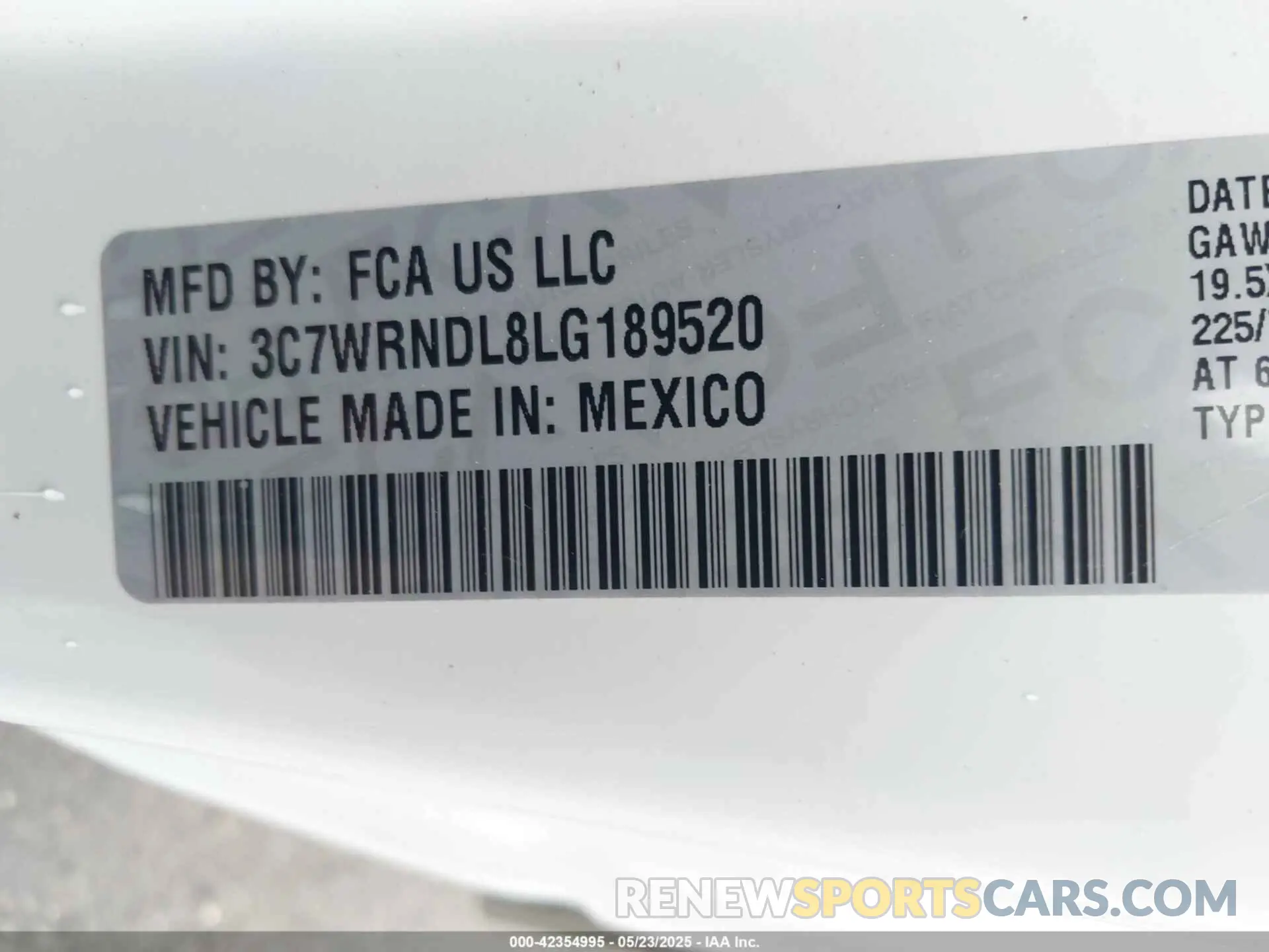 8 fotografías del automóvil dañado 3C7WRNDL8LG189520 RAM 5500 2020