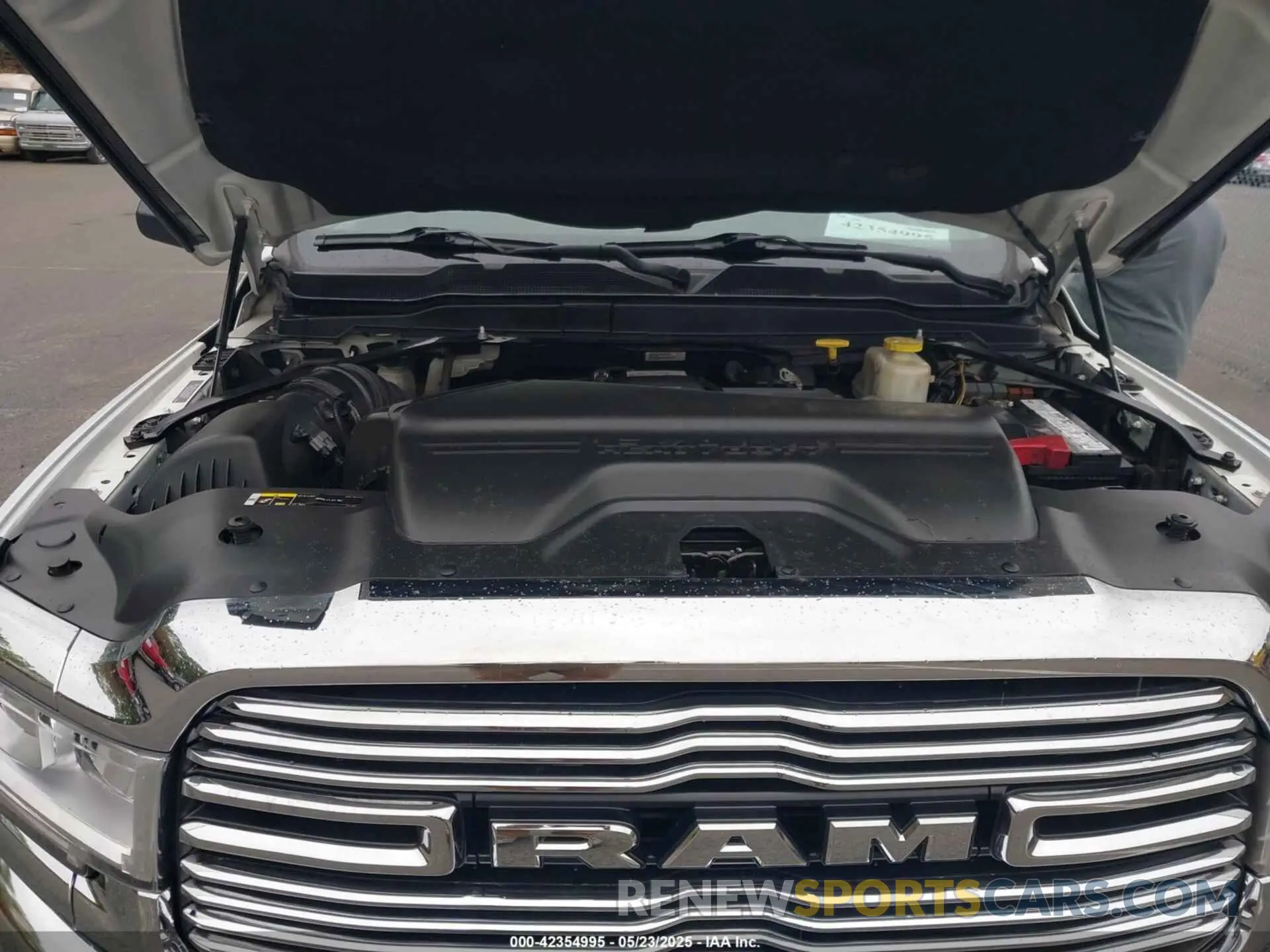9 fotografías del automóvil dañado 3C7WRNDL8LG189520 RAM 5500 2020