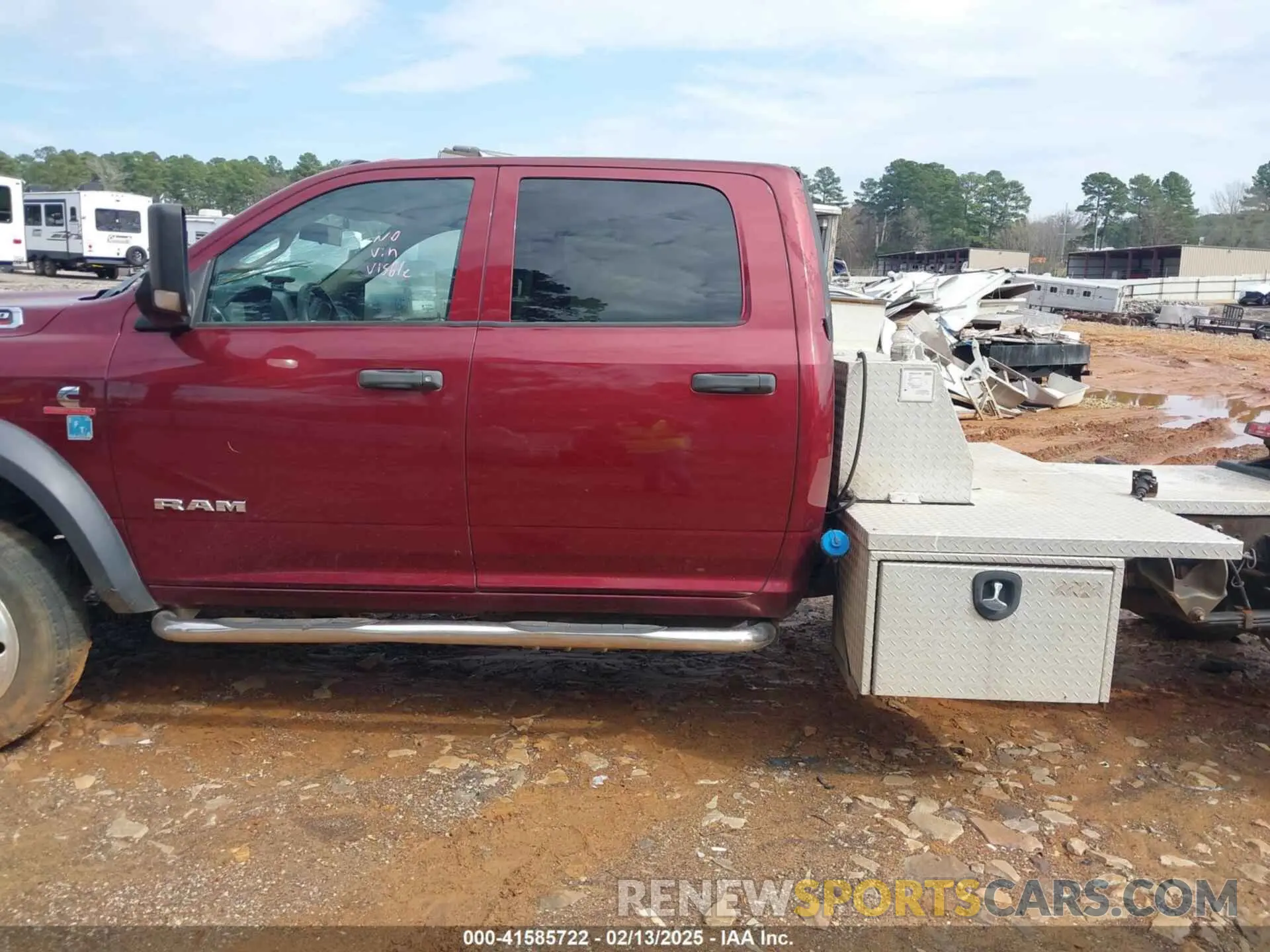 14 fotografías del automóvil dañado 3C7WRMFL7KG610360 RAM 5500 CHASSIS 2019