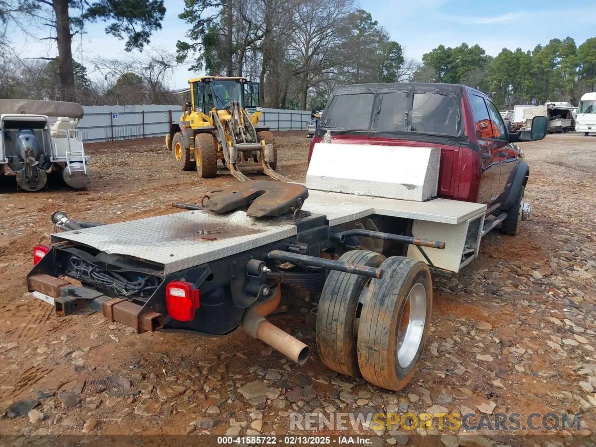 4 fotografías del automóvil dañado 3C7WRMFL7KG610360 RAM 5500 CHASSIS 2019